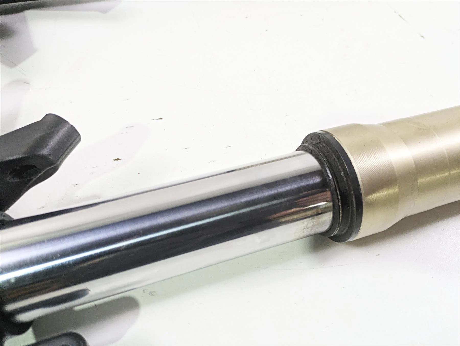 2012 Ducati Streetfighter 848 Front Fork Leg Set 34420431B 34520431B - Image 7