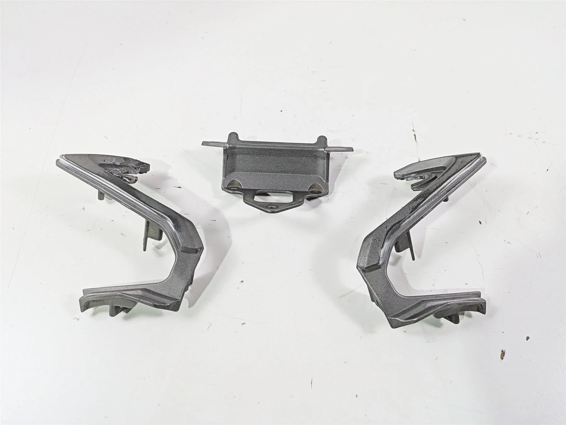 2012 Ducati Streetfighter 848 Headlight Holder Stay Mount Carrier 8291A231AA - Image 2