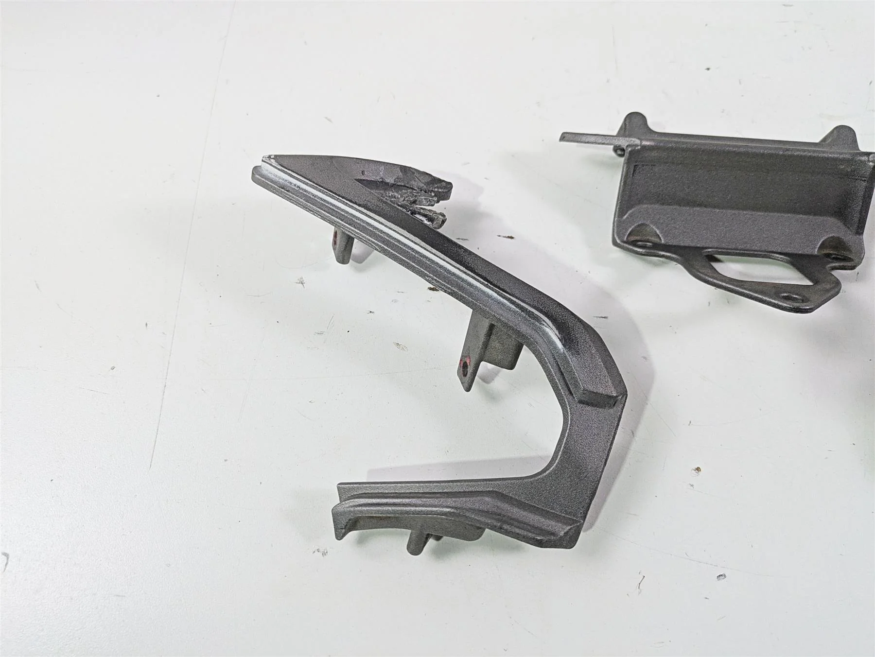 2012 Ducati Streetfighter 848 Headlight Holder Stay Mount Carrier 8291A231AA - Image 5