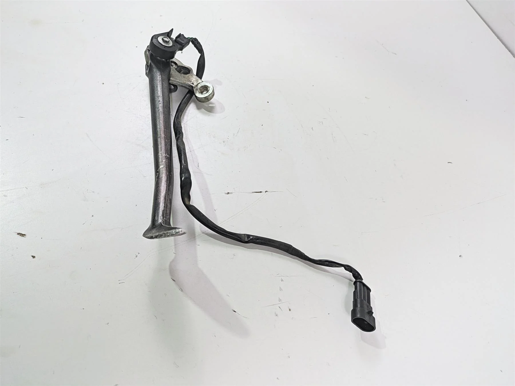 2012 Ducati Streetfighter 848 Side Kickstand & Safety Switch 55610621AB - Image 3