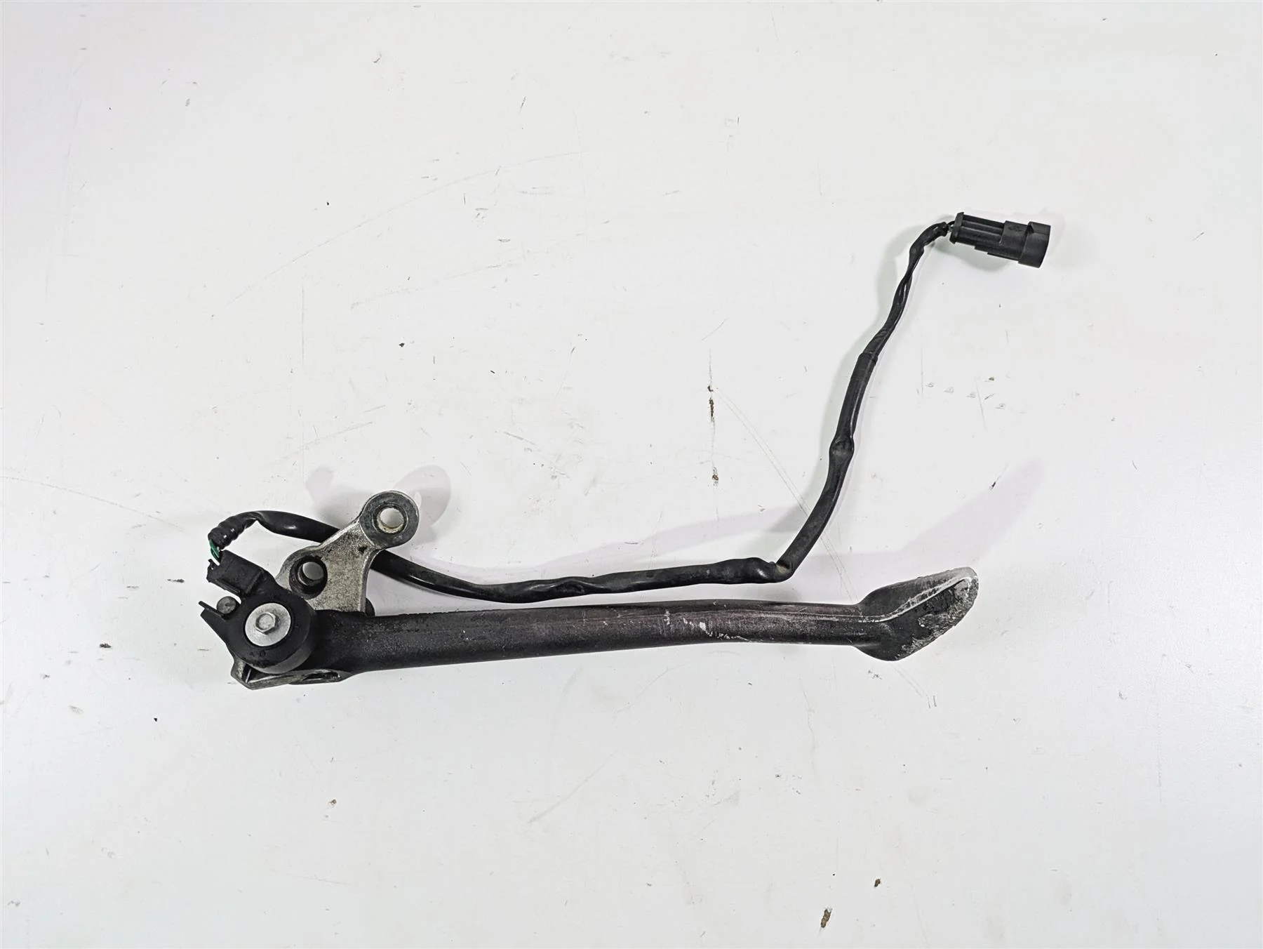 2012 Ducati Streetfighter 848 Side Kickstand & Safety Switch 55610621AB - Image 4
