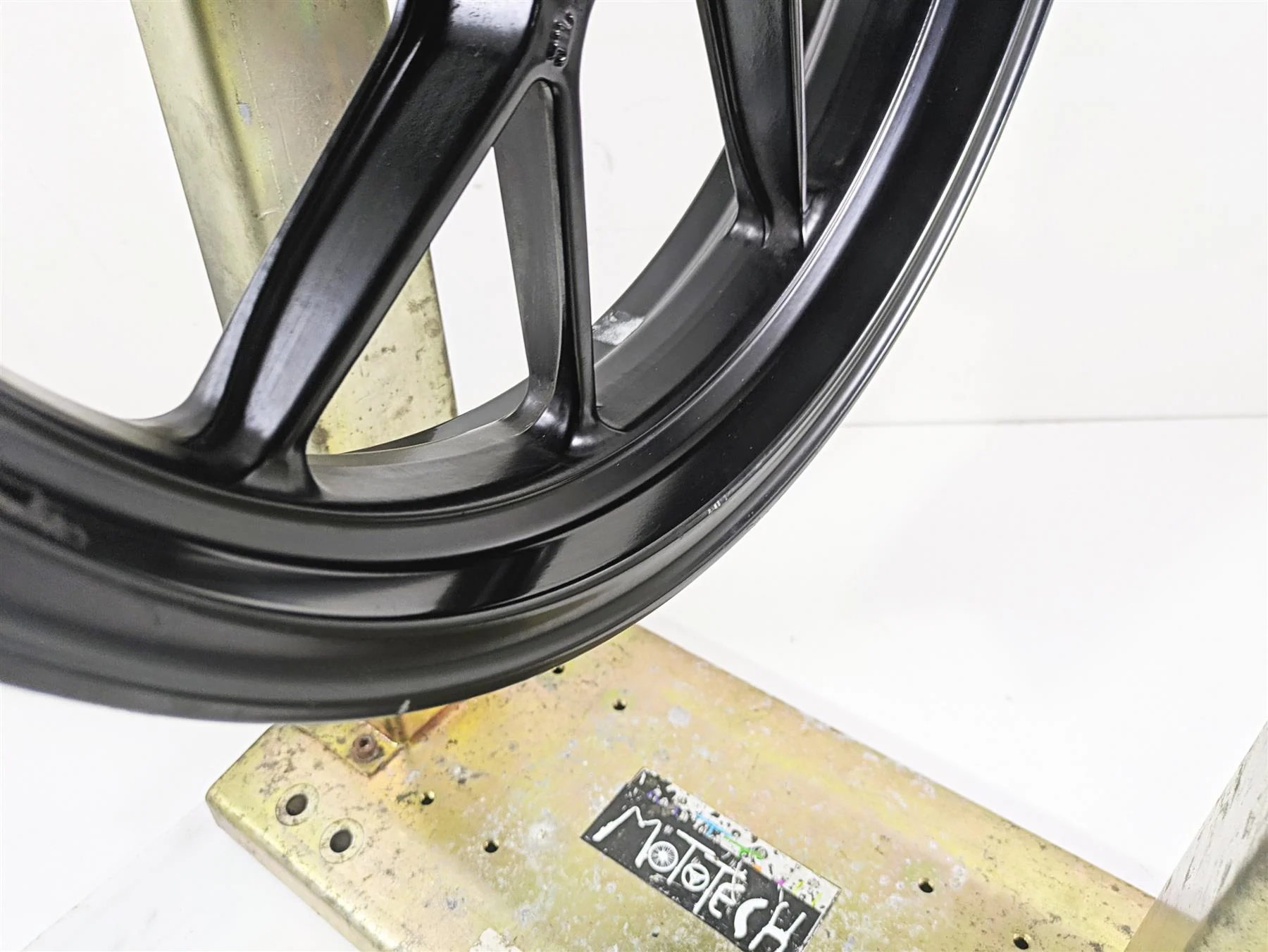 2012 Ducati Streetfighter 848 Straight Front Wheel Rim 17x3.5 Enkei 50121301AB - Image 6