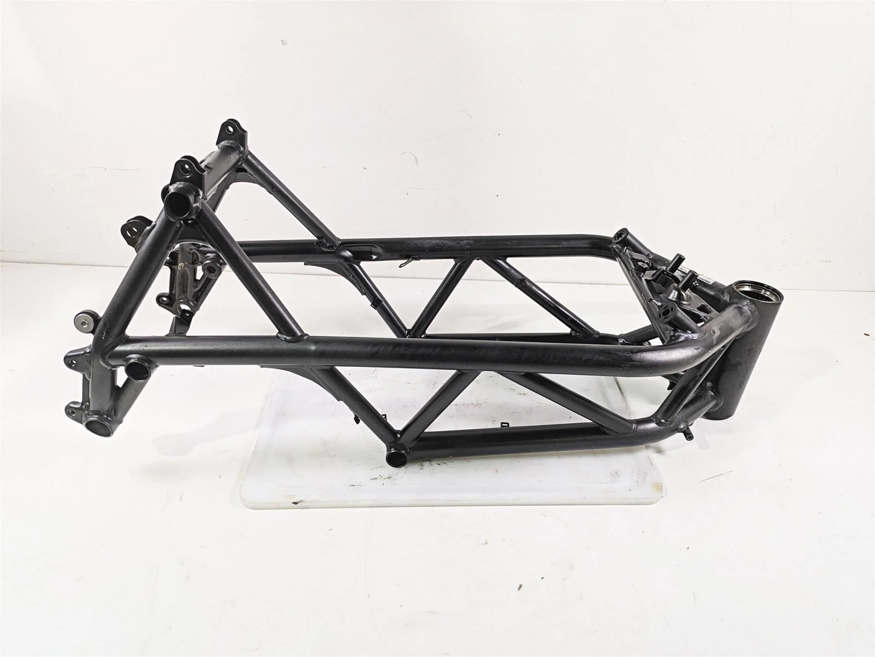2012 Ducati Streetfighter 848 Straight Main Black Frame Chassis 47012163A