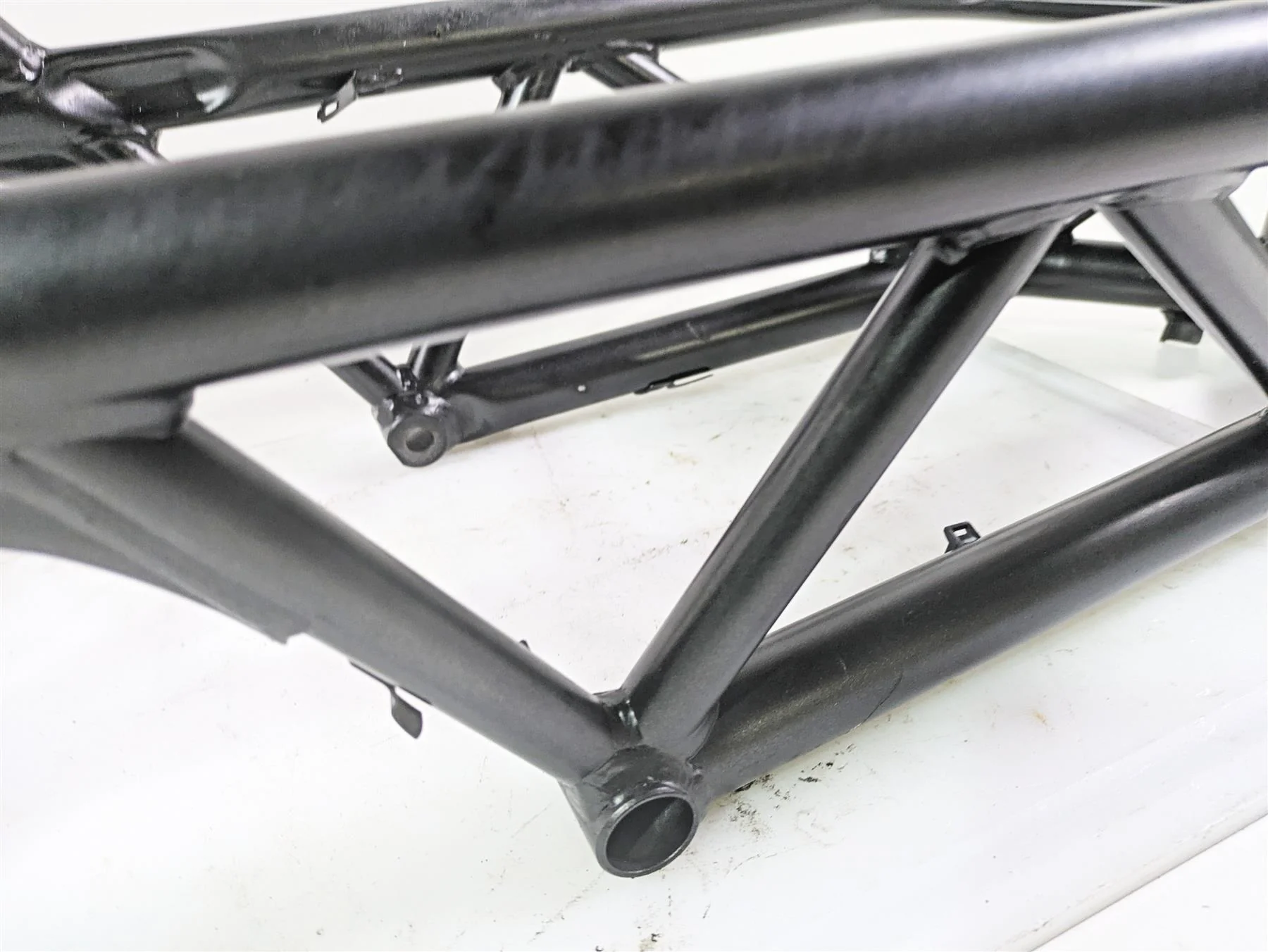 2012 Ducati Streetfighter 848 Straight Main Black Frame Chassis 47012163A - Image 4