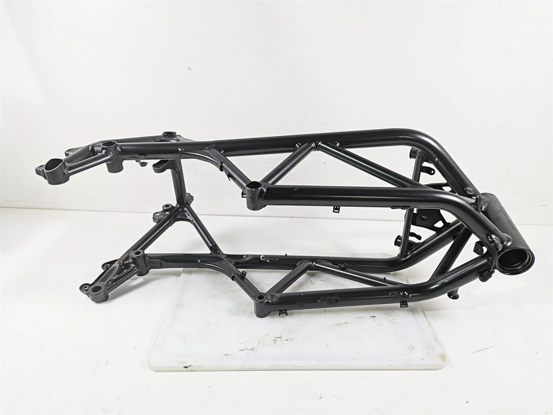 2012 Ducati Streetfighter 848 Straight Main Black Frame Chassis 47012163A - Image 5