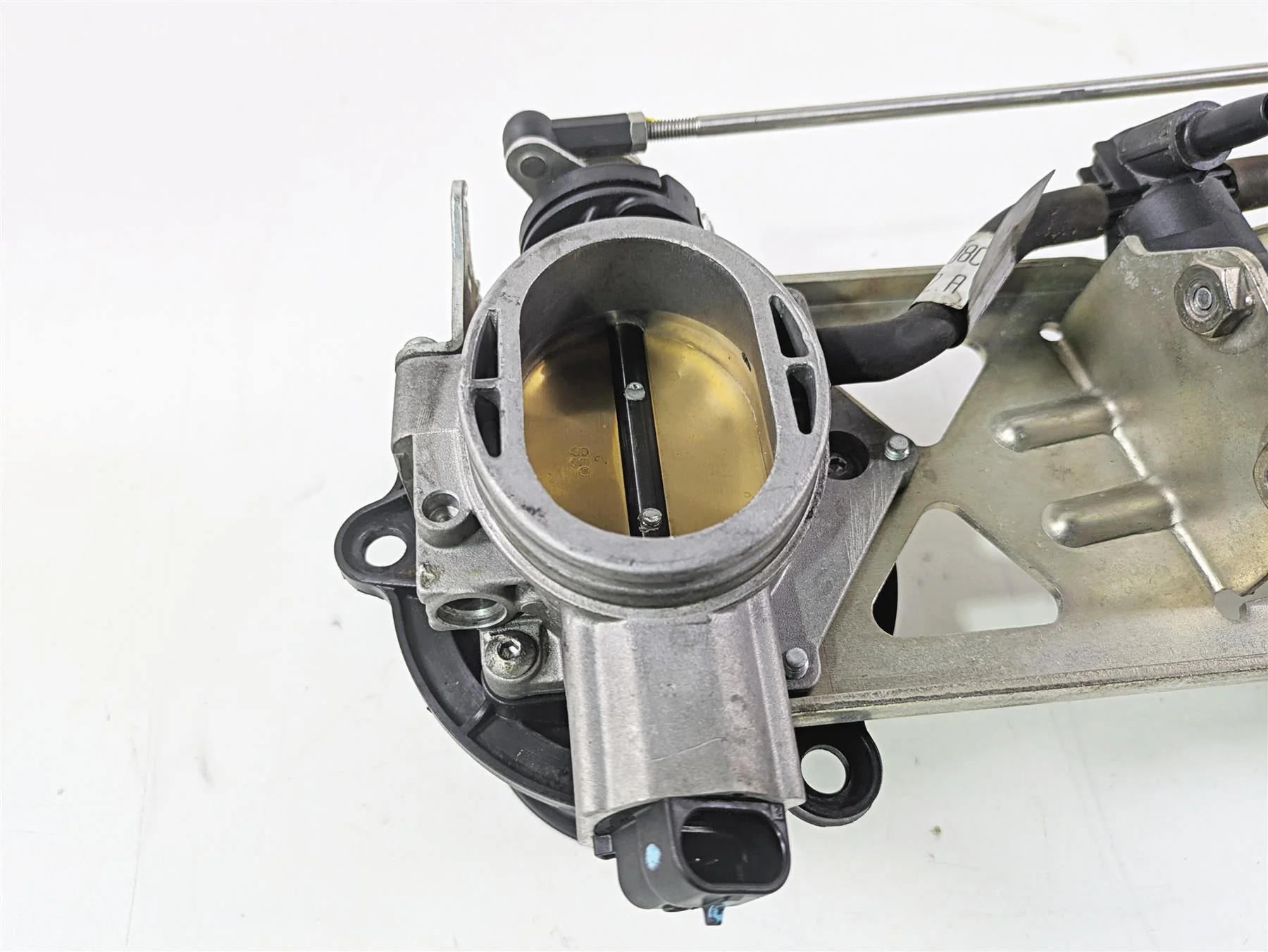 2012 Ducati Streetfighter 848 Throttle Body Fuel Injection TPS Stacks 28240881A - Image 10