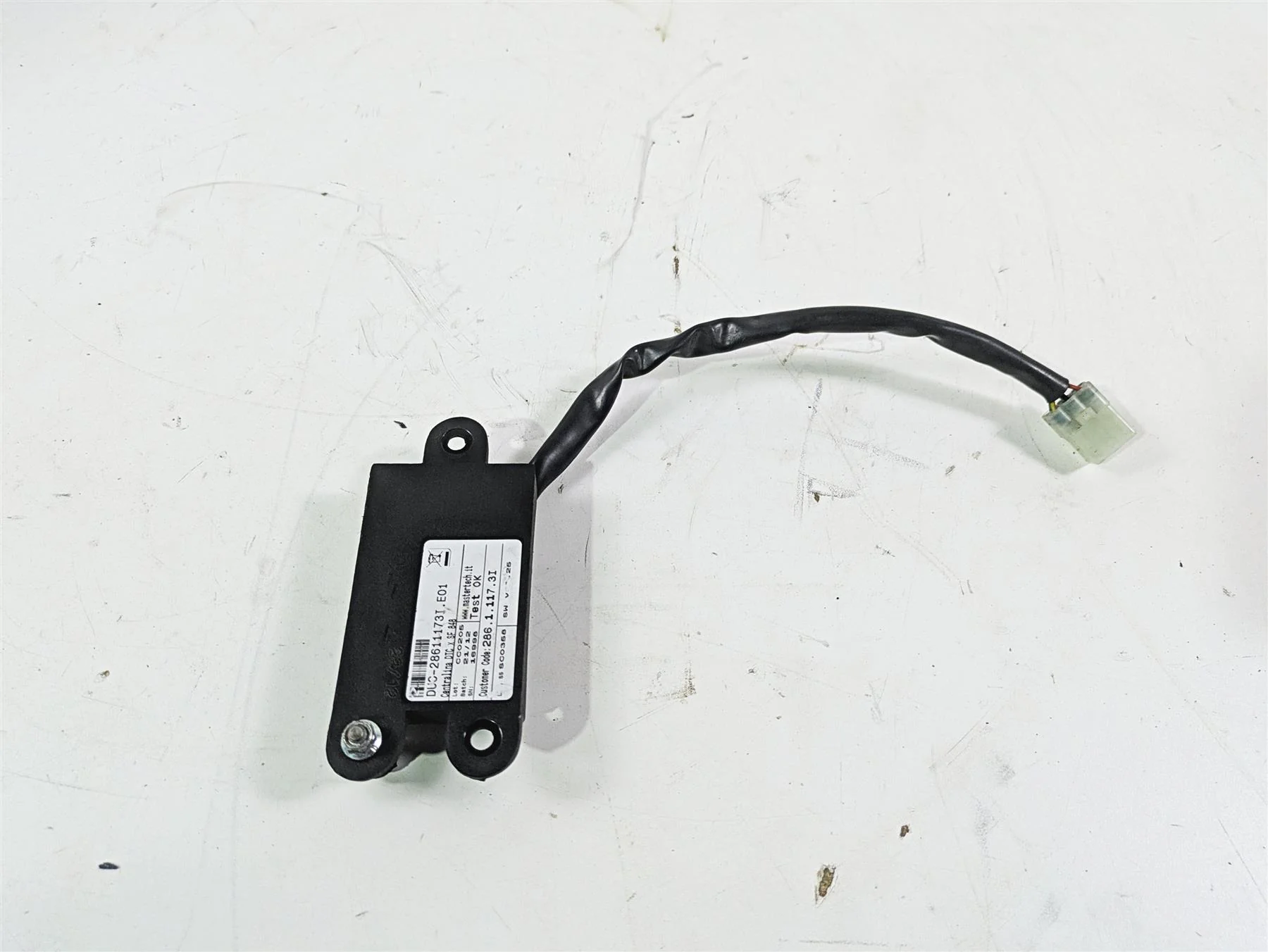 2012 Ducati Streetfighter 848 Traction Control Module Unit Dtc 28611173I - Image 2