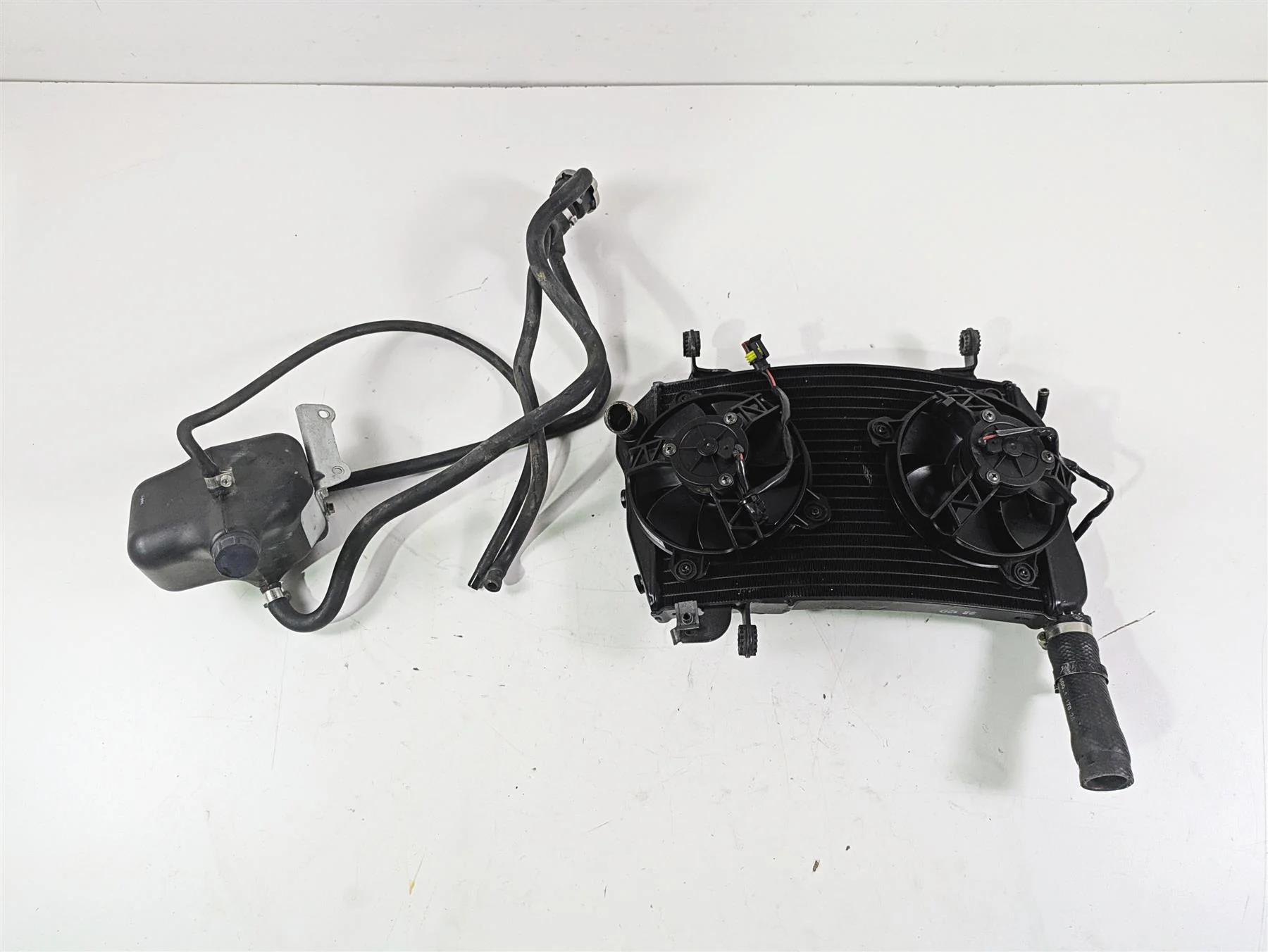 2012 Ducati Streetfighter 848 Upper Radiator Fans Reservoir Hoses 54840831A