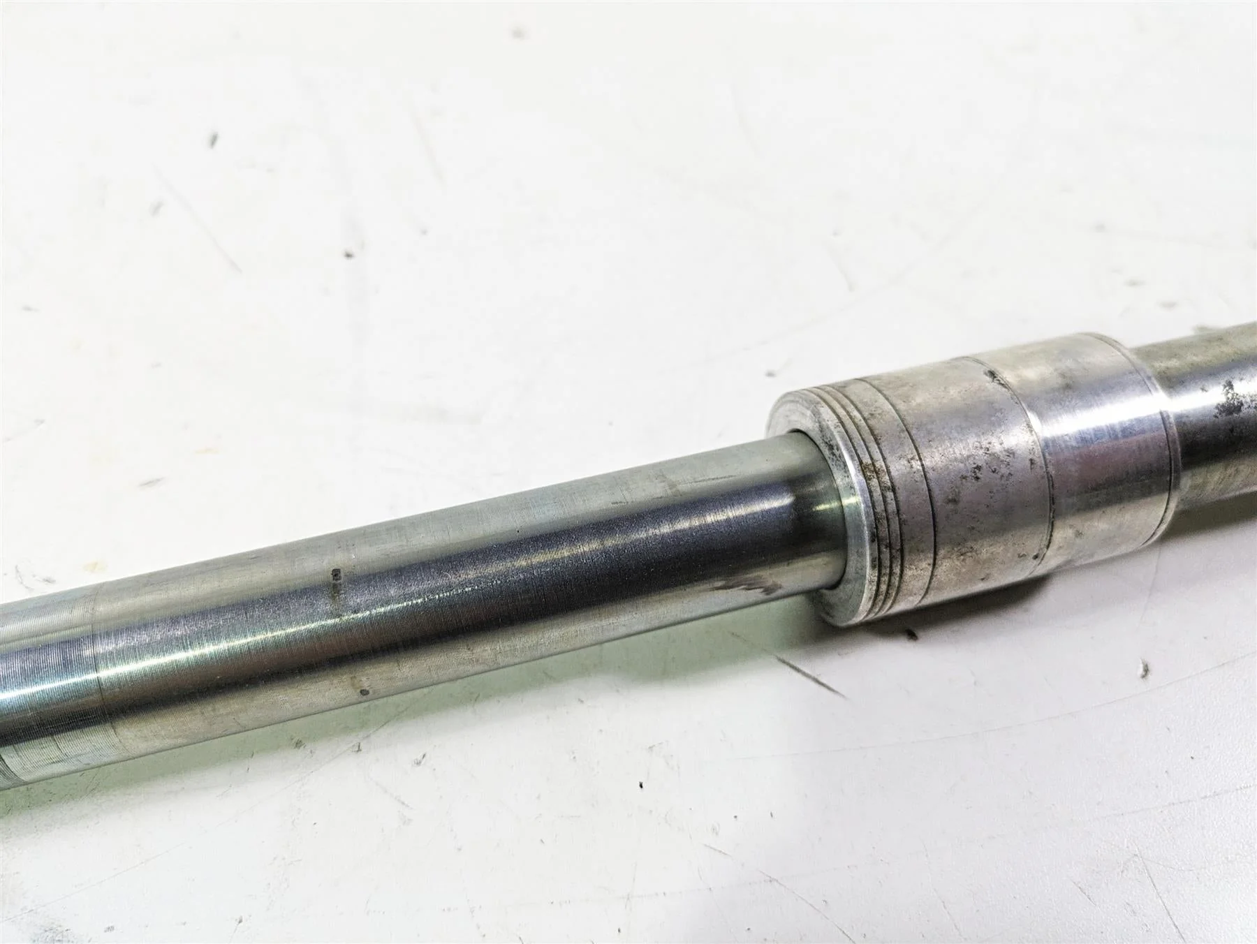 2012 Harley FLD Dyna Switchback Front Axle Wheel Spindle 41547-07A - Image 9