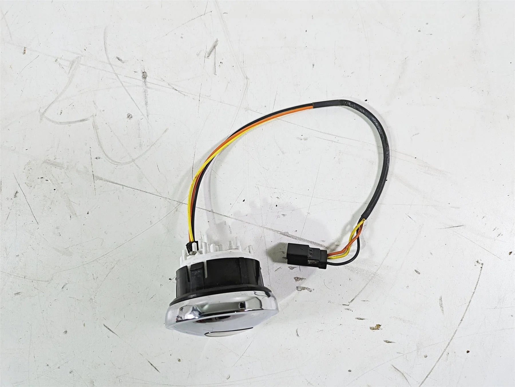 2012 Harley FLD Dyna Switchback Fuel Gas Petrol Level Gauge 75241-08 - Image 5