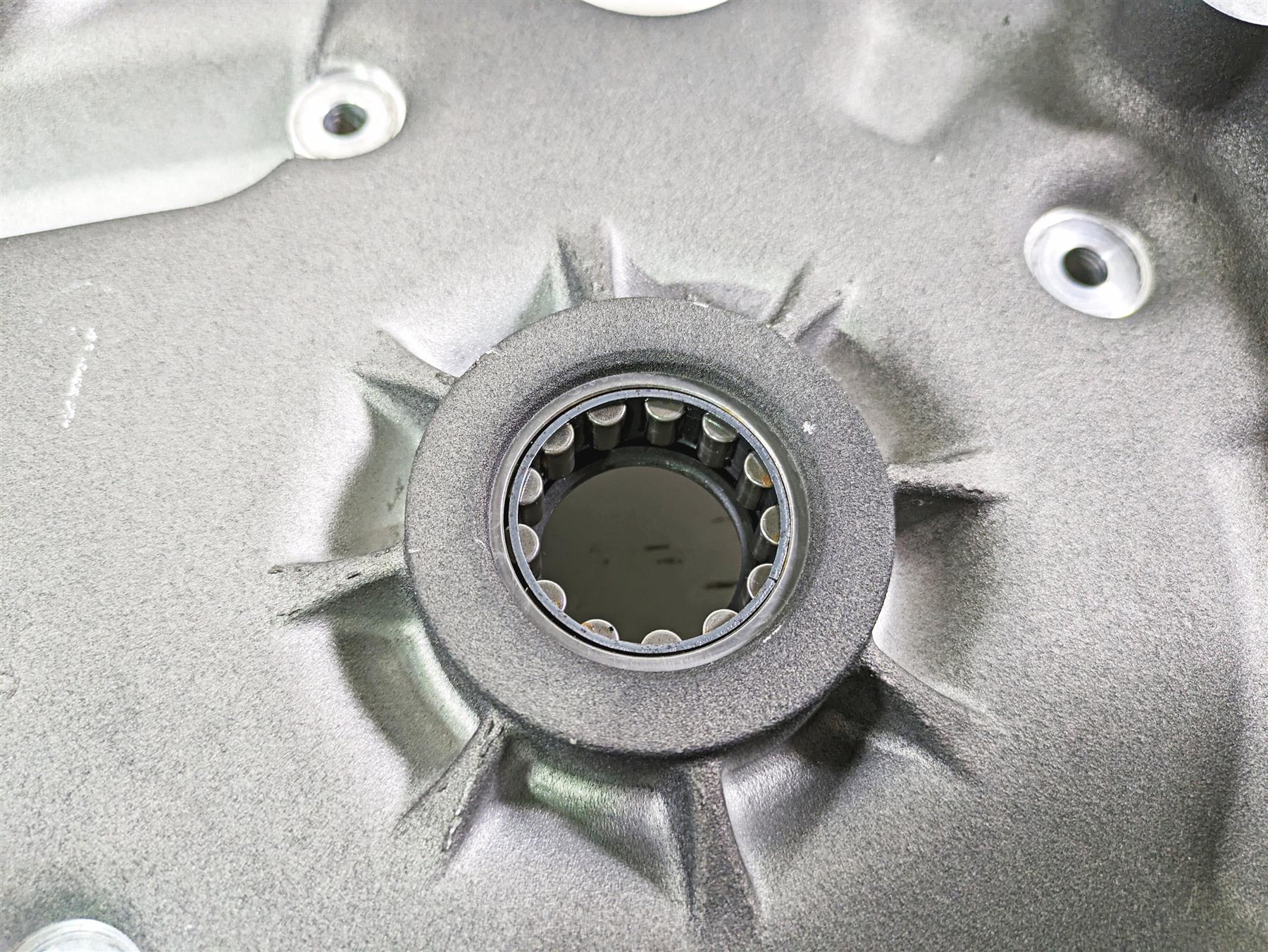 2012 Harley FLD Dyna Switchback Inner Primary Drive Clutch Cover 60681-06C - Image 12
