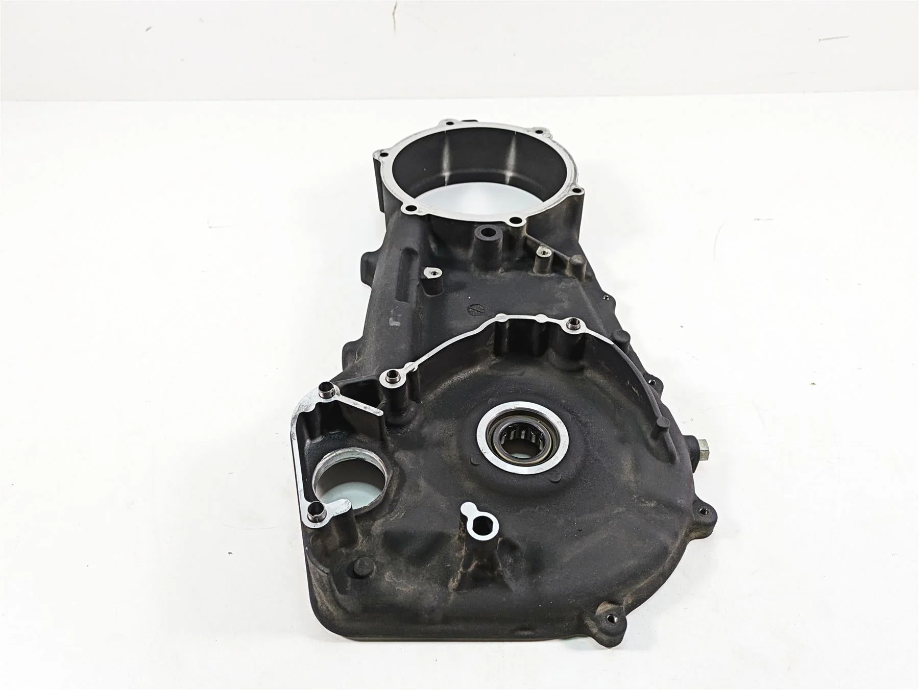 2012 Harley FLD Dyna Switchback Inner Primary Drive Clutch Cover 60681-06C - Image 8