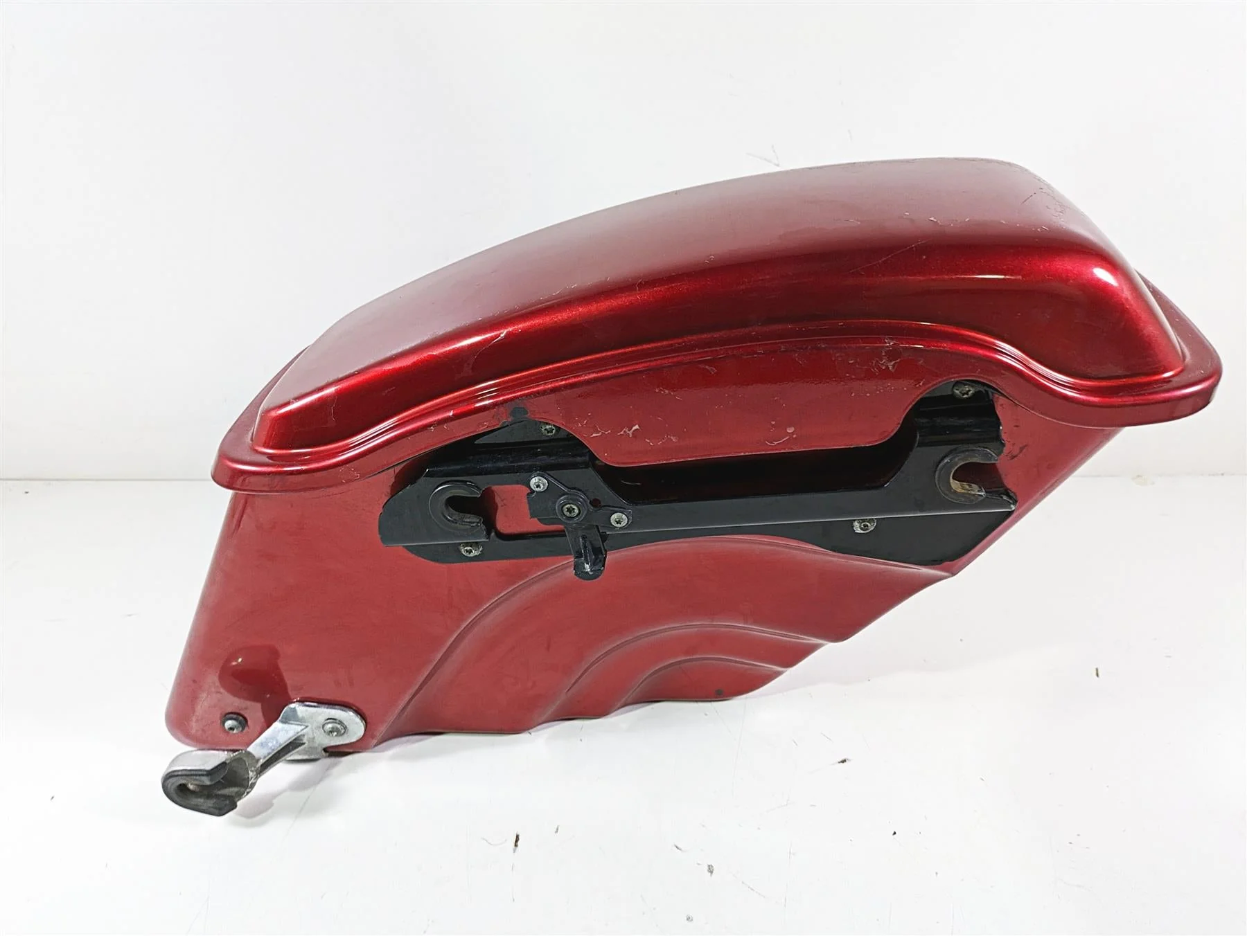 2012 Harley FLD Dyna Switchback Left Saddlebag  Saddle Bag Red 90200019BDK - Image 2