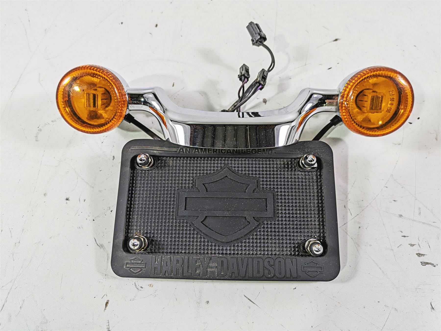 2012 Harley FLD Dyna Switchback Rear Chrome Blinker Turn Signal Bar 68629-05