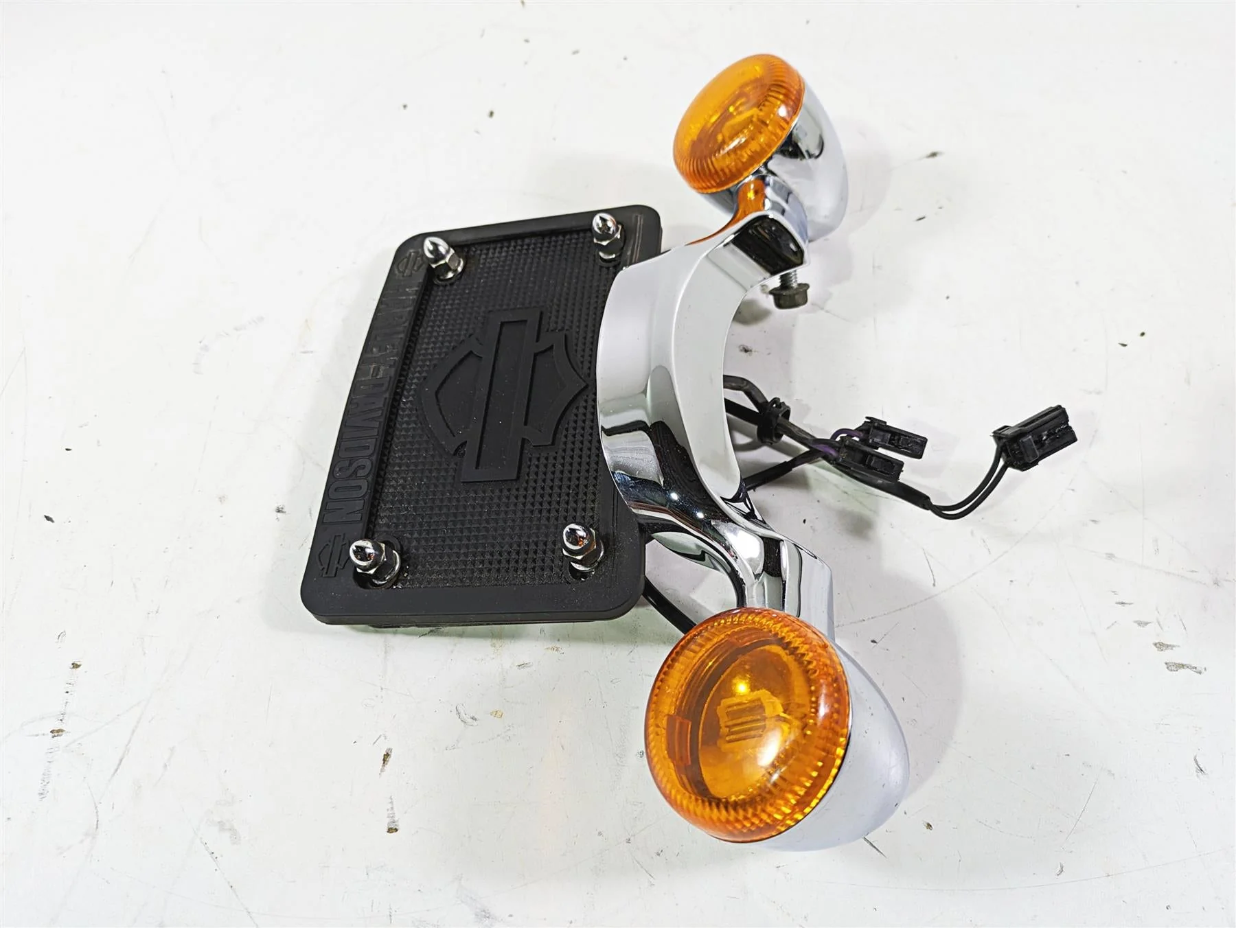 2012 Harley FLD Dyna Switchback Rear Chrome Blinker Turn Signal Bar 68629-05 - Image 2