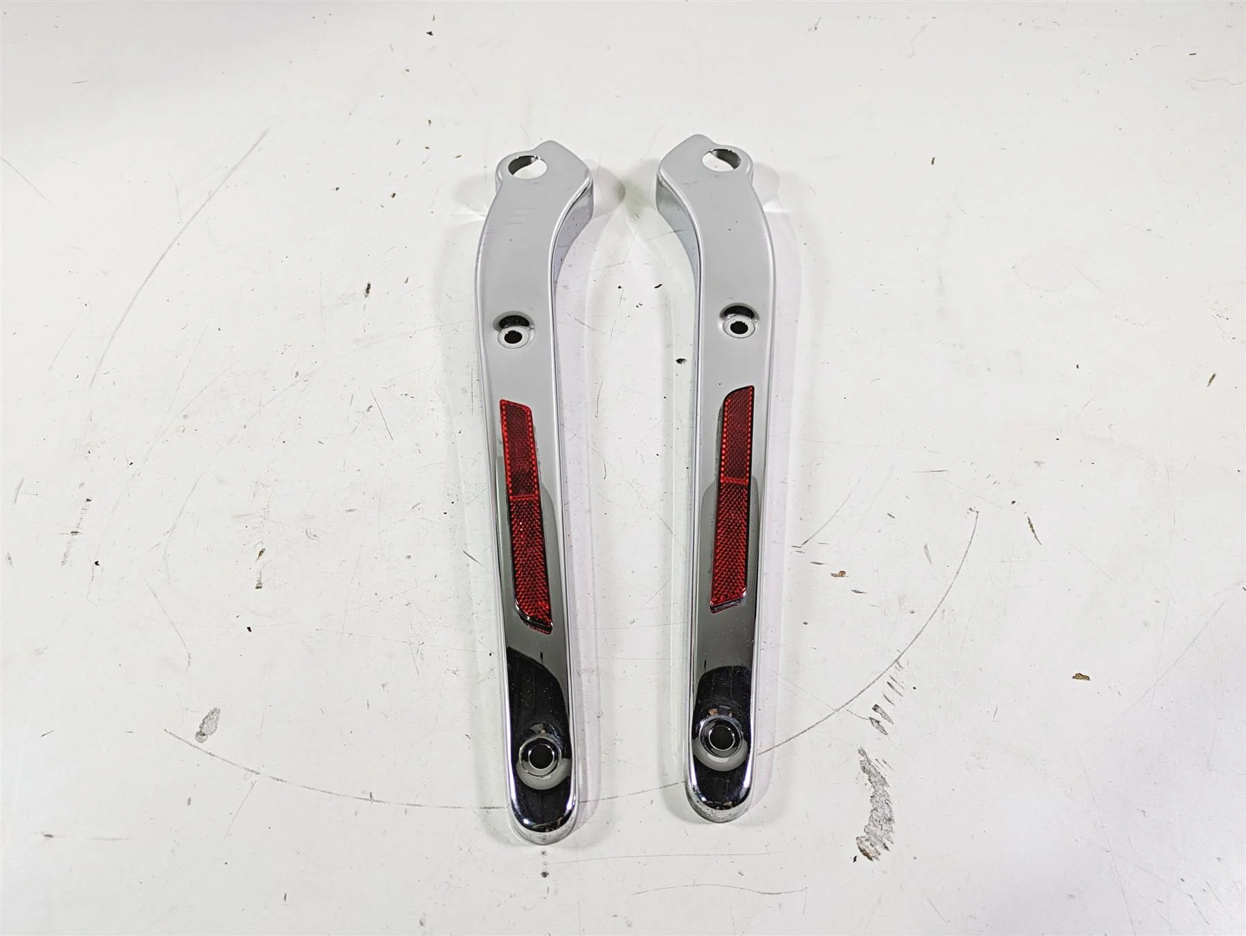 2012 Harley FLD Dyna Switchback Rear Fender Struts Covers 60877-12 60878-12 - Image 12