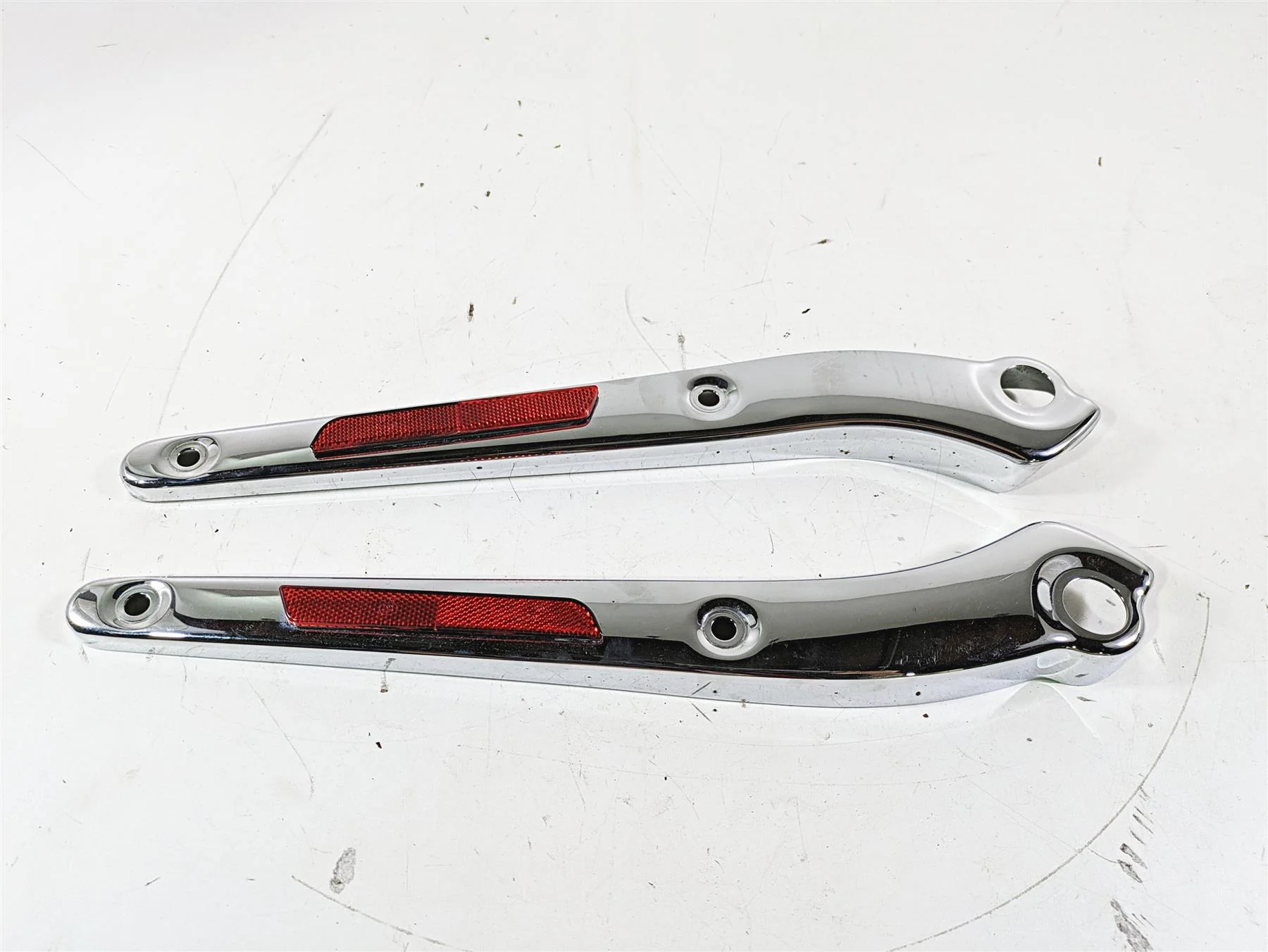 2012 Harley FLD Dyna Switchback Rear Fender Struts Covers 60877-12 60878-12 - Image 3