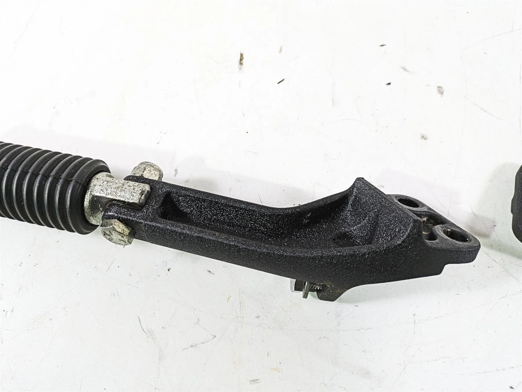 2012 Harley FLD Dyna Switchback Rear Passenger Footpeg Rest Set 49230-06 49224-06A - Image 11