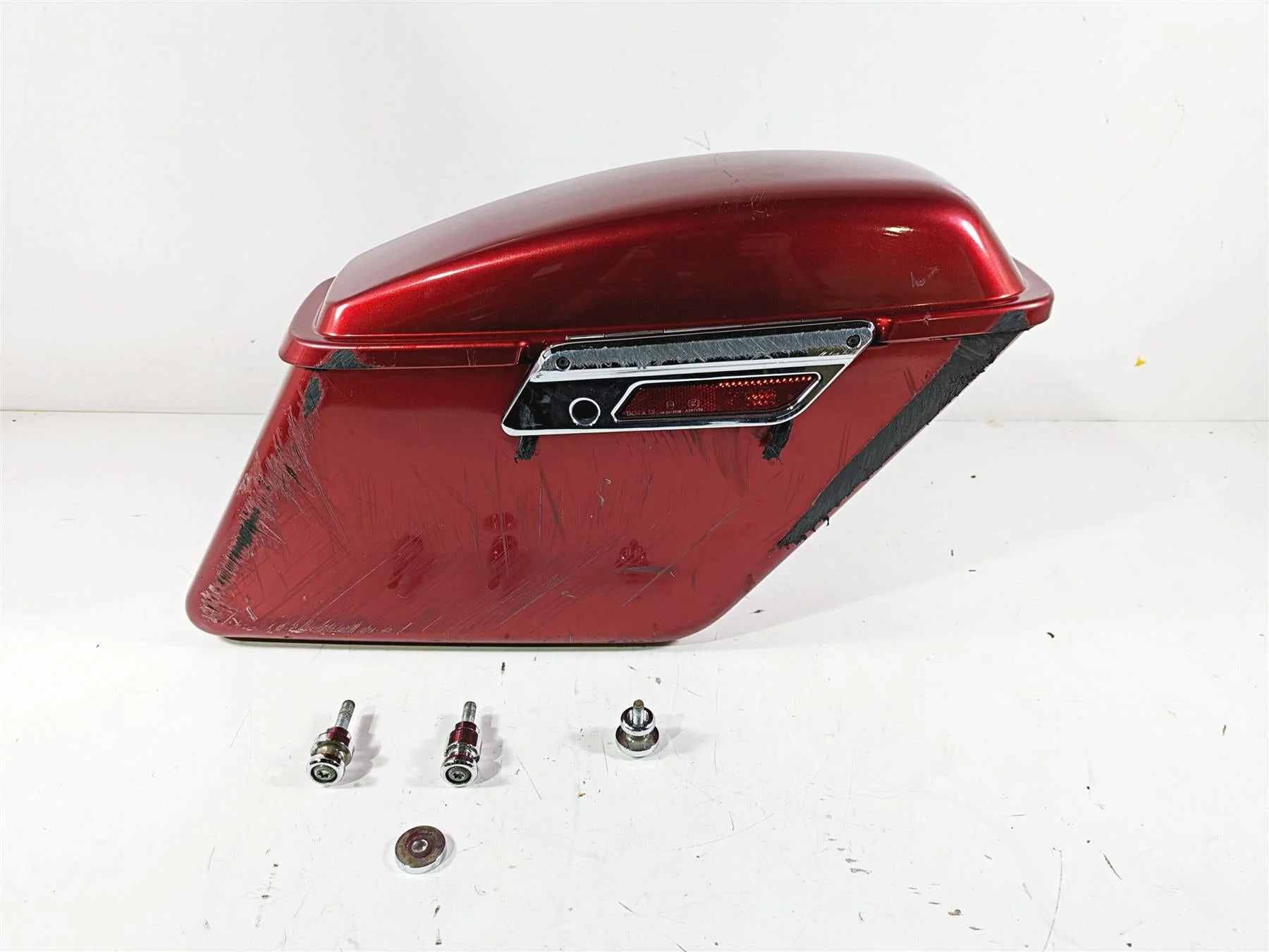 2012 Harley FLD Dyna Switchback Right Saddlebag Saddle Bag RASH 90200018BDK