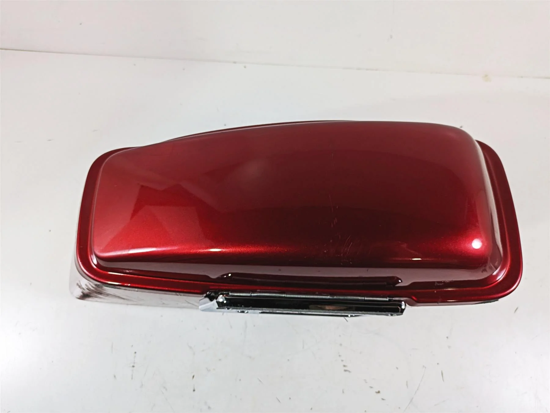 2012 Harley FLD Dyna Switchback Right Saddlebag Saddle Bag RASH 90200018BDK - Image 6