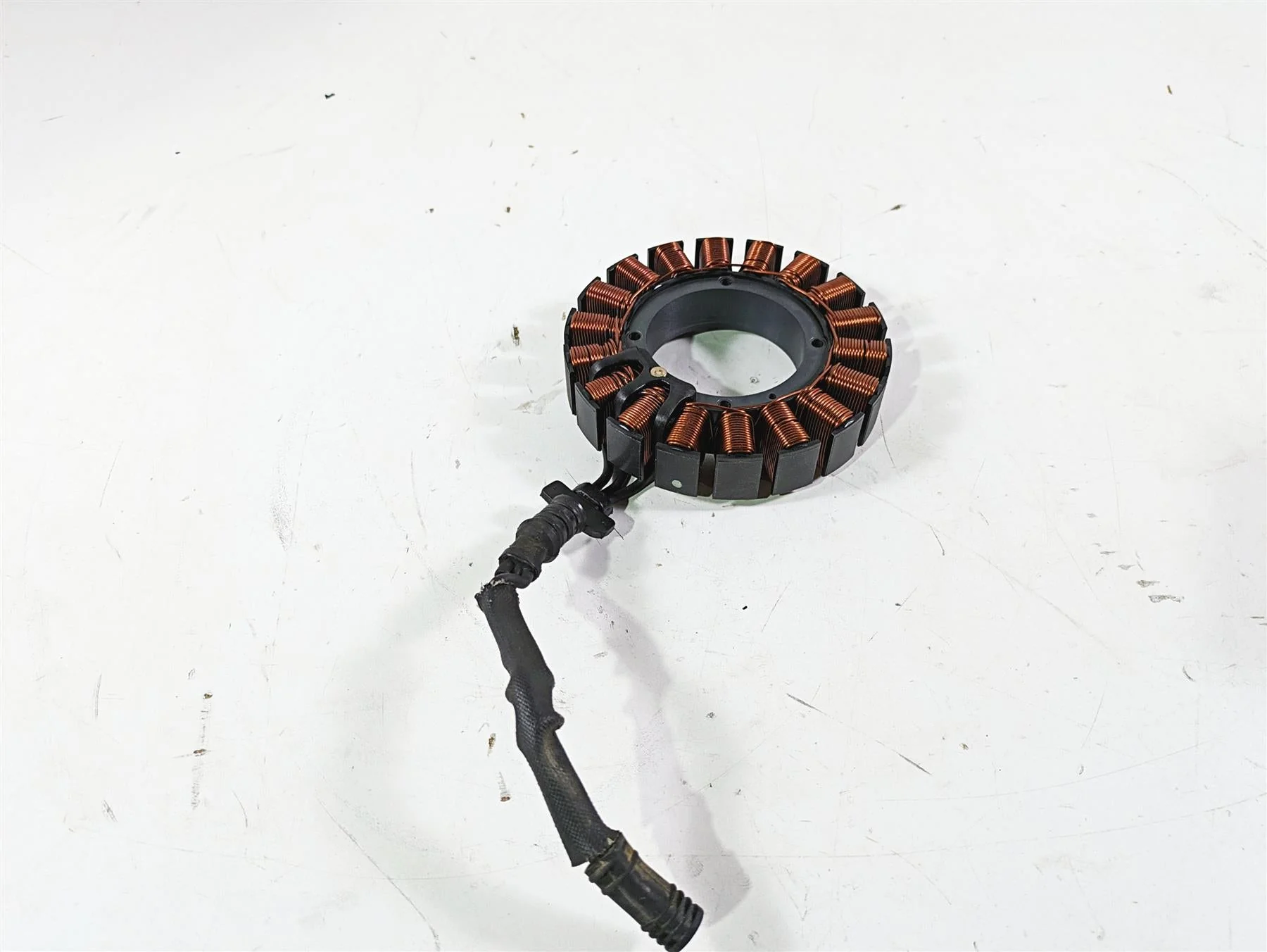 2012 Harley FLD Dyna Switchback Stator Alternator Generator Magneto 30017-08 - Image 4