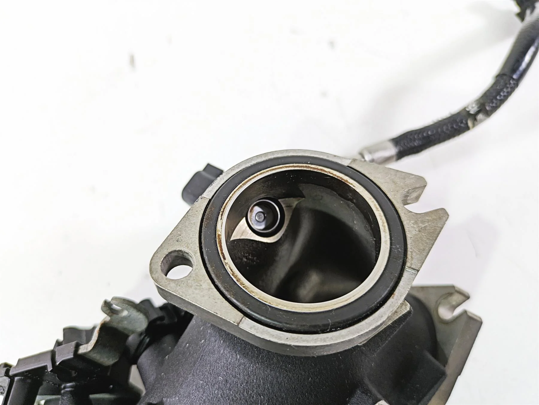 2012 Harley FLD Dyna Switchback Throttle Body Fuel Injection 27708-10A - Image 10
