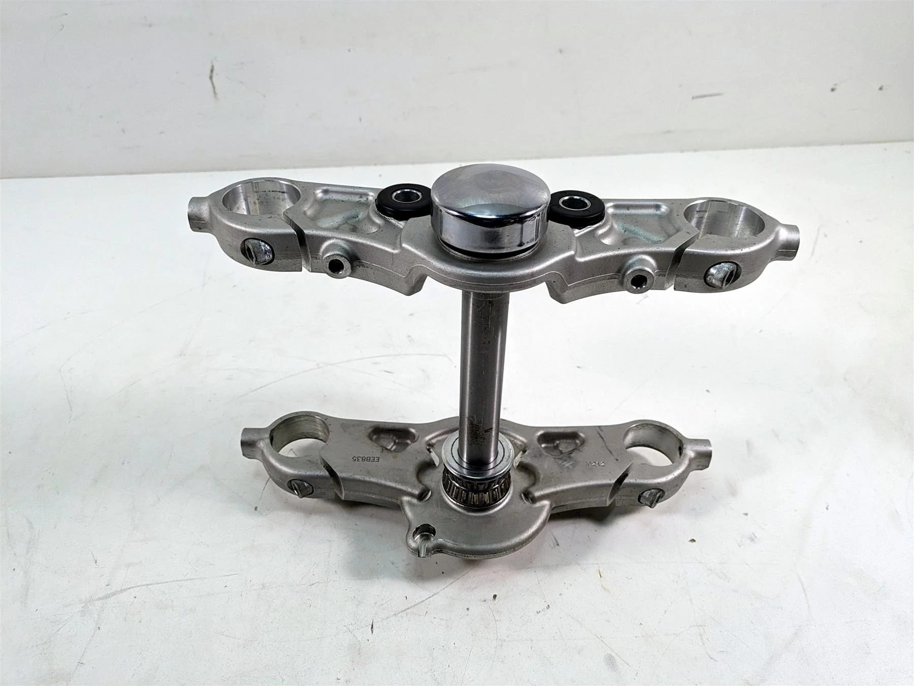 2012 Harley FLD Dyna Switchback Upper Lower Triple Tree Set 41mm 45900025 - Image 2