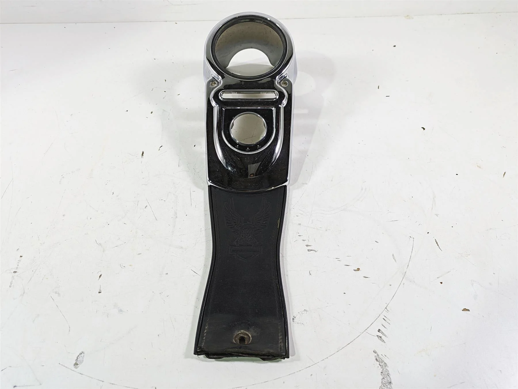2012 Harley FLD Dyna Switchback Upper Tank Dash Chrome Cover 71204-04 - Image 2