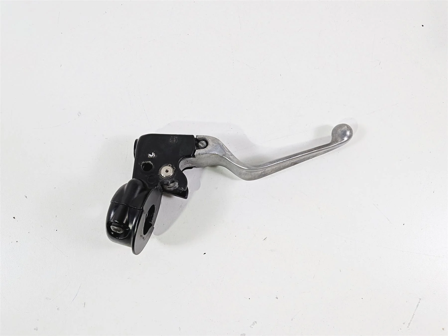 2012 Harley Softail FLSTF Fat Boy Clutch Perch Lever Set P 38608-96 L 45015-96