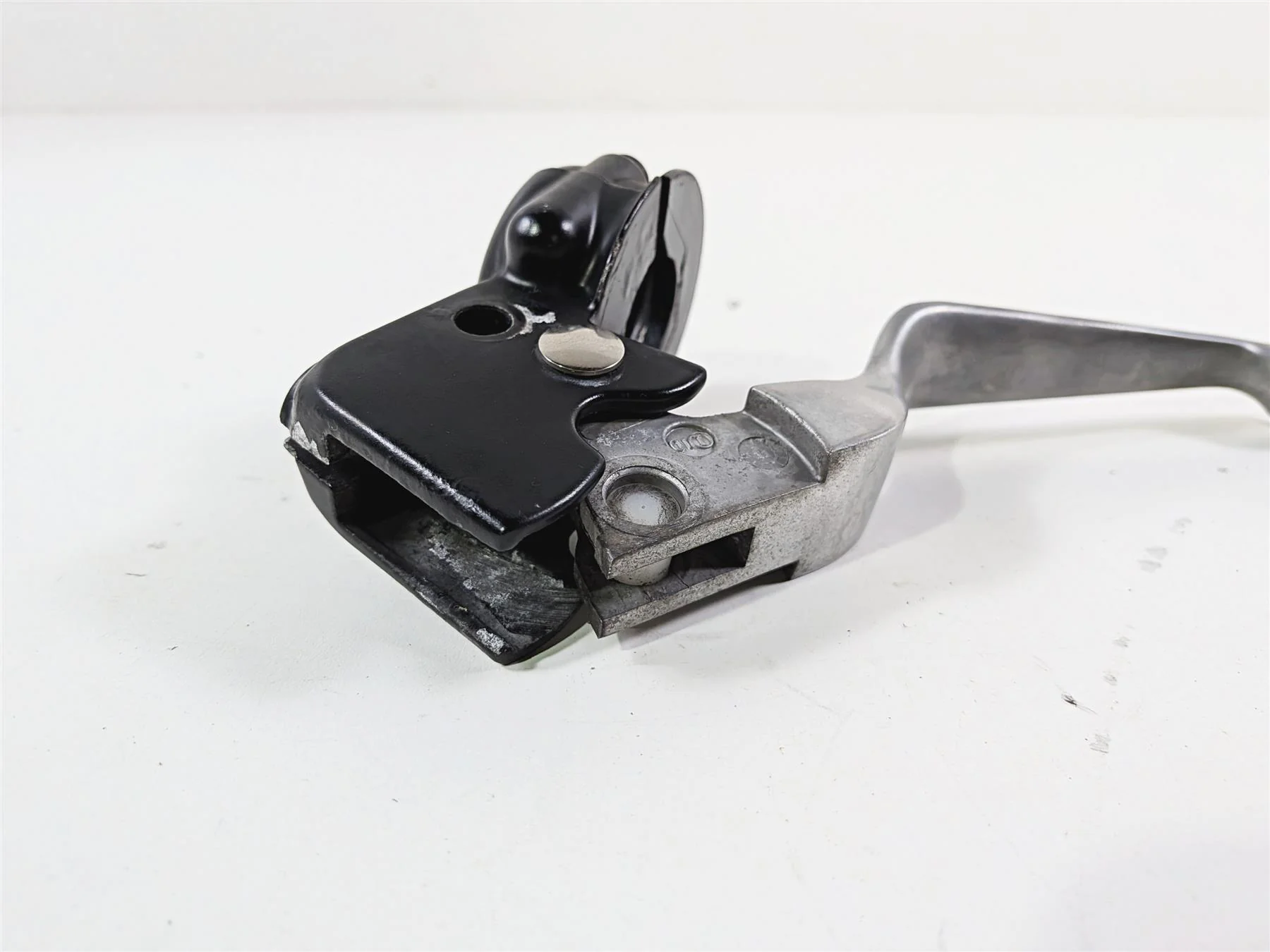2012 Harley Softail FLSTF Fat Boy Clutch Perch Lever Set P 38608-96 L 45015-96 - Image 7