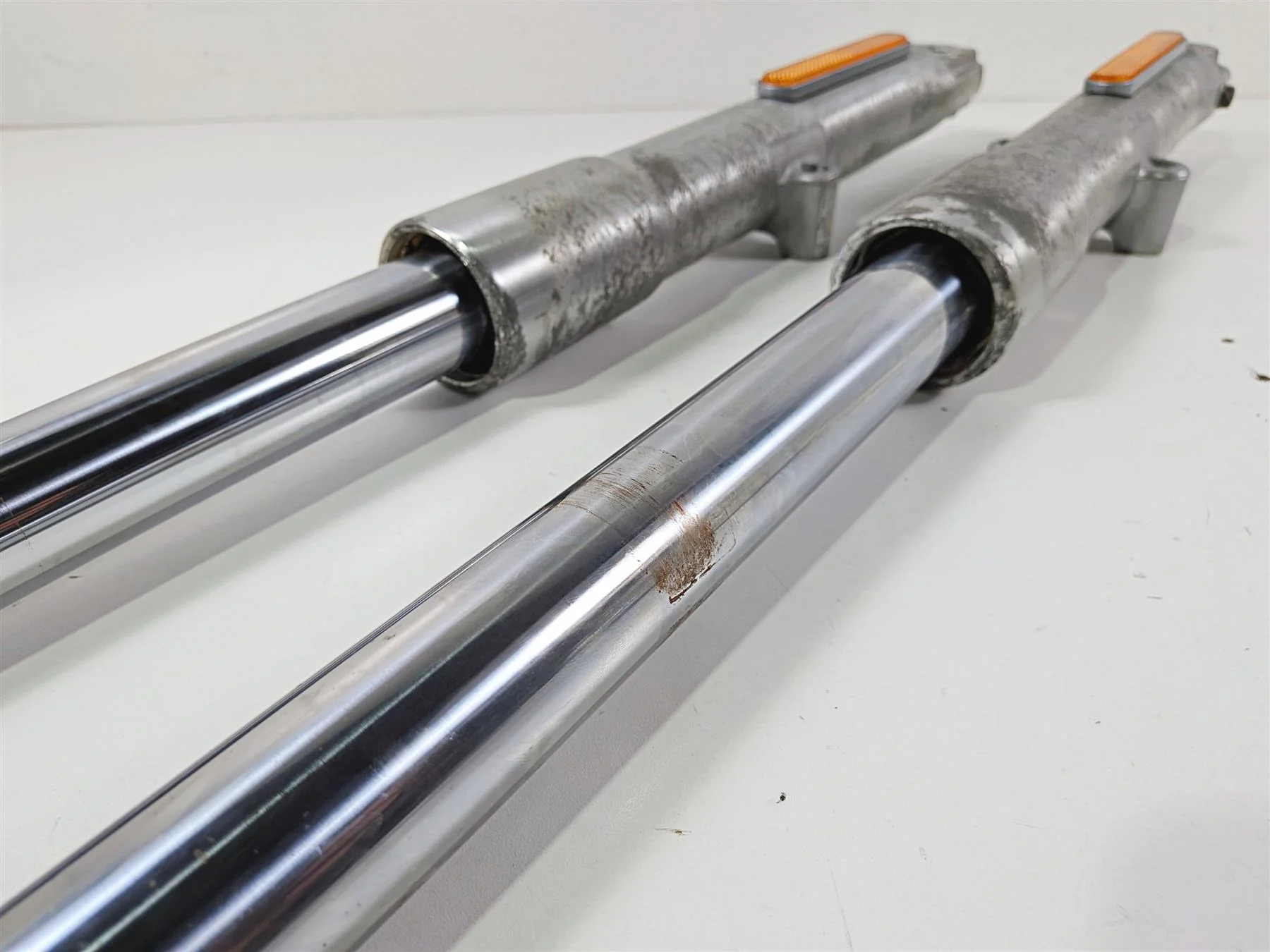 2012 Harley Softail FLSTF Fat Boy Front Fork Leg Set Straight 45915-08A 45916-07 - Image 2
