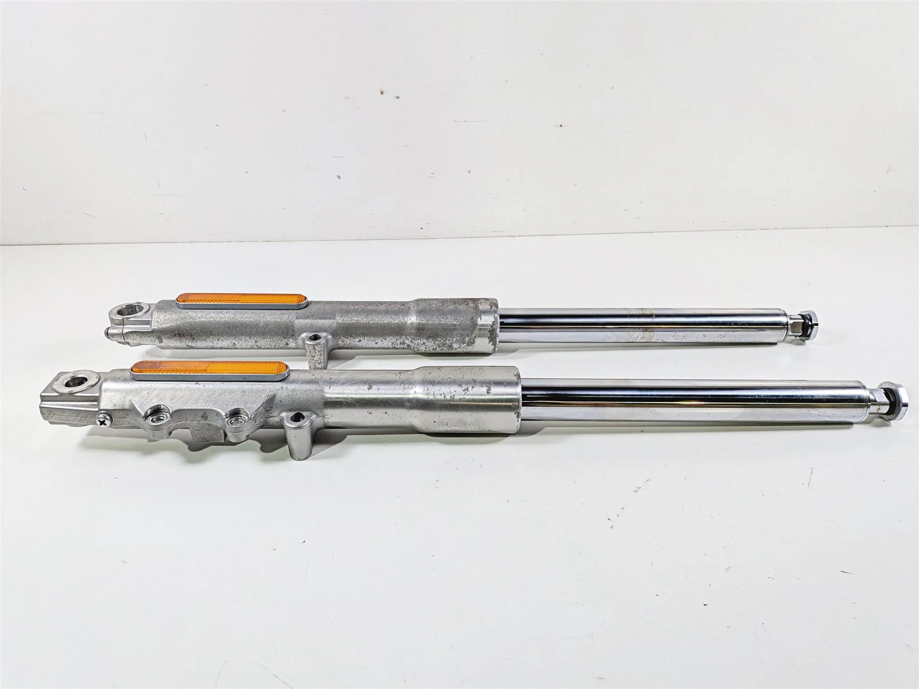 2012 Harley Softail FLSTF Fat Boy Front Fork Leg Set Straight 45915-08A 45916-07 - Image 3