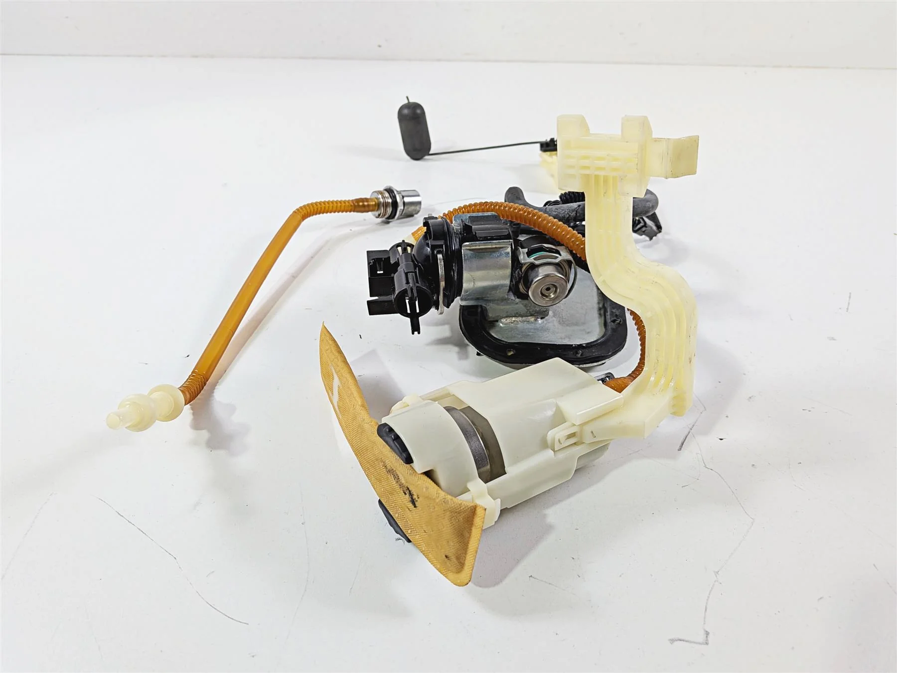 2012 Harley Softail FLSTF Fat Boy Fuel Gas Petrol Pump & Sender 75141-11A - Image 5