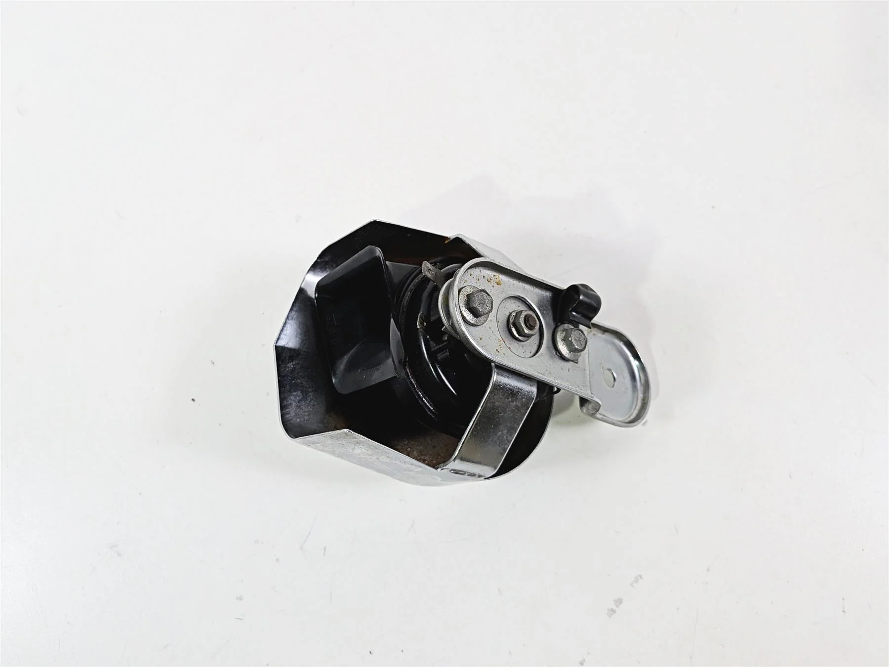 2012 Harley Softail FLSTF Fat Boy Horn & Chrome Cover 61300478A 69060-90H - Image 5