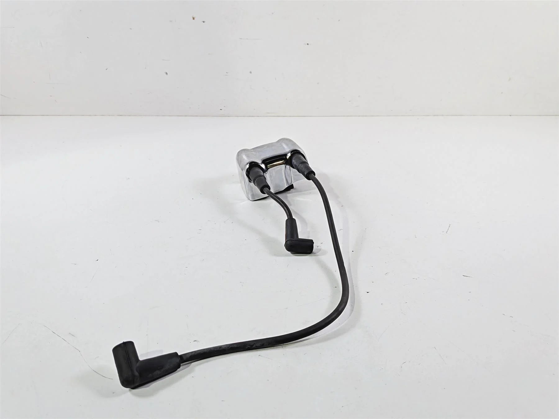 2012 Harley Softail FLSTF Fat Boy Ignition Coil Wires Plug Set 31696-07A - Image 2