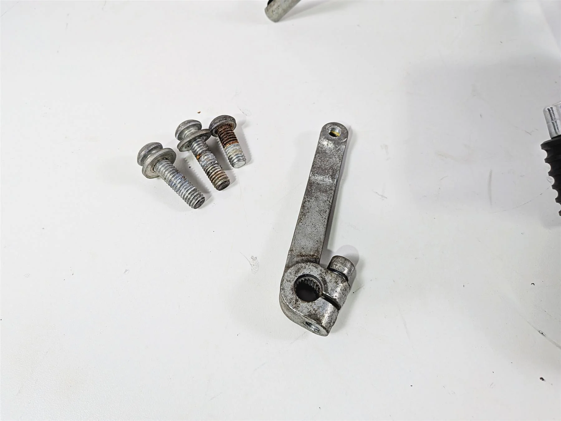 2012 Harley Softail FLSTF Fat Boy Left Front Floorboard Shifter Set 33630-07A - Image 3