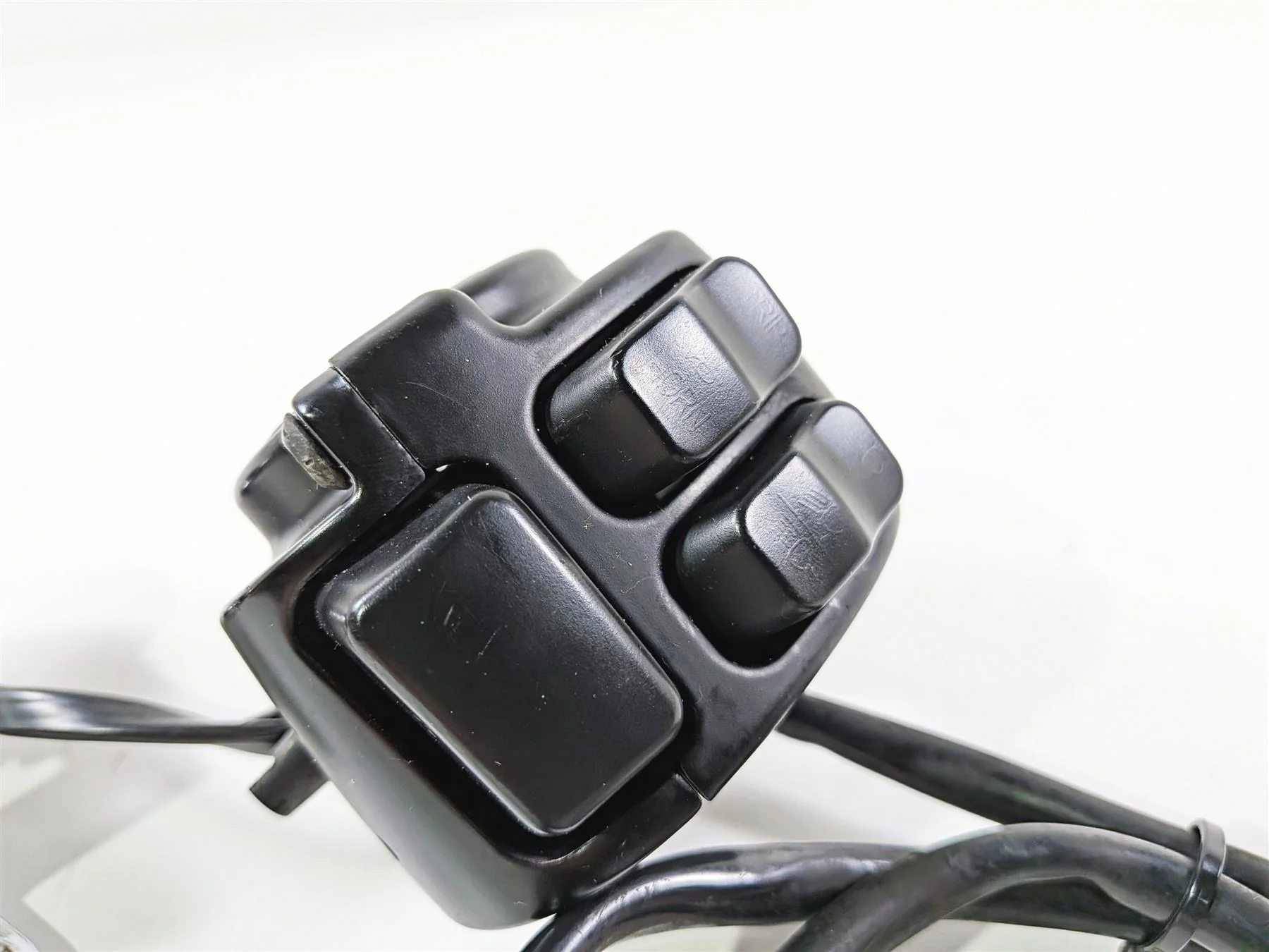 2012 Harley Softail FLSTF Fat Boy Left Hand Control Switch + Blinker 72943-12A - Image 11
