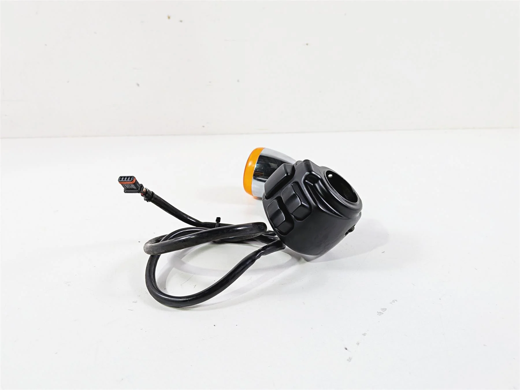 2012 Harley Softail FLSTF Fat Boy Left Hand Control Switch + Blinker 72943-12A - Image 6