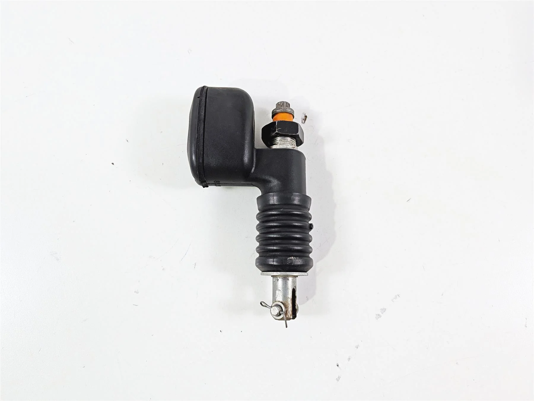 2012 Harley Softail FLSTF Fat Boy Rear Brake Master Cylinder 41767-05E - Image 7