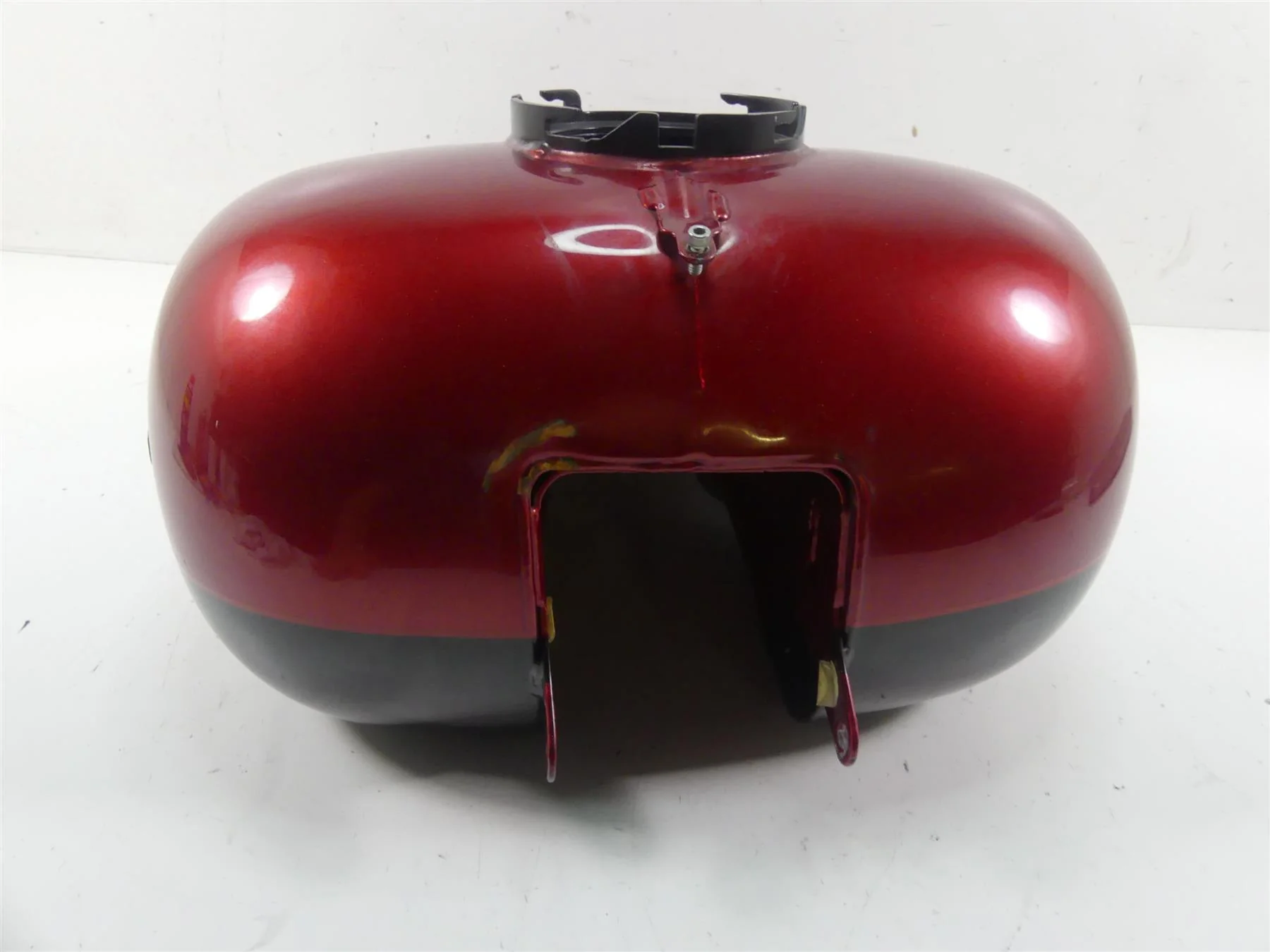 2012 Harley Touring FLHTK Electra Glide Fuel Petrol Gas Tank - Read 61356-08 - Image 2