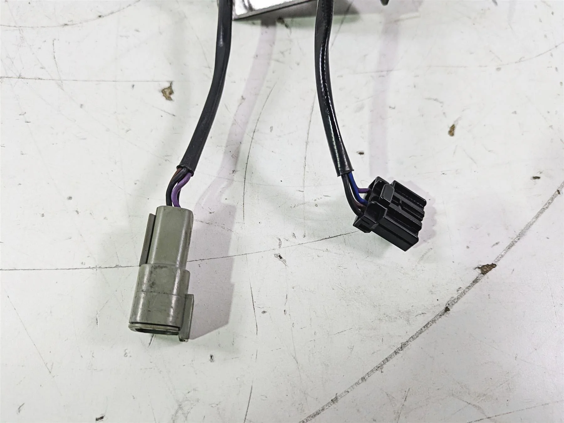 2012 Harley VRSCF Muscle V Rod Blinker Turn Signal Module 69457-09 69825-09 - Image 6