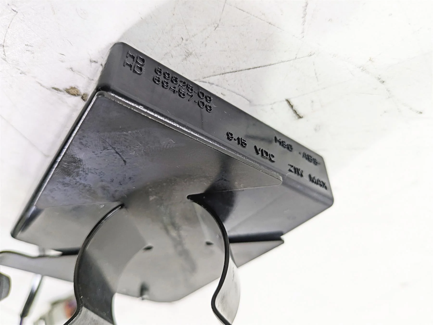 2012 Harley VRSCF Muscle V Rod Blinker Turn Signal Module 69457-09 69825-09 - Image 9