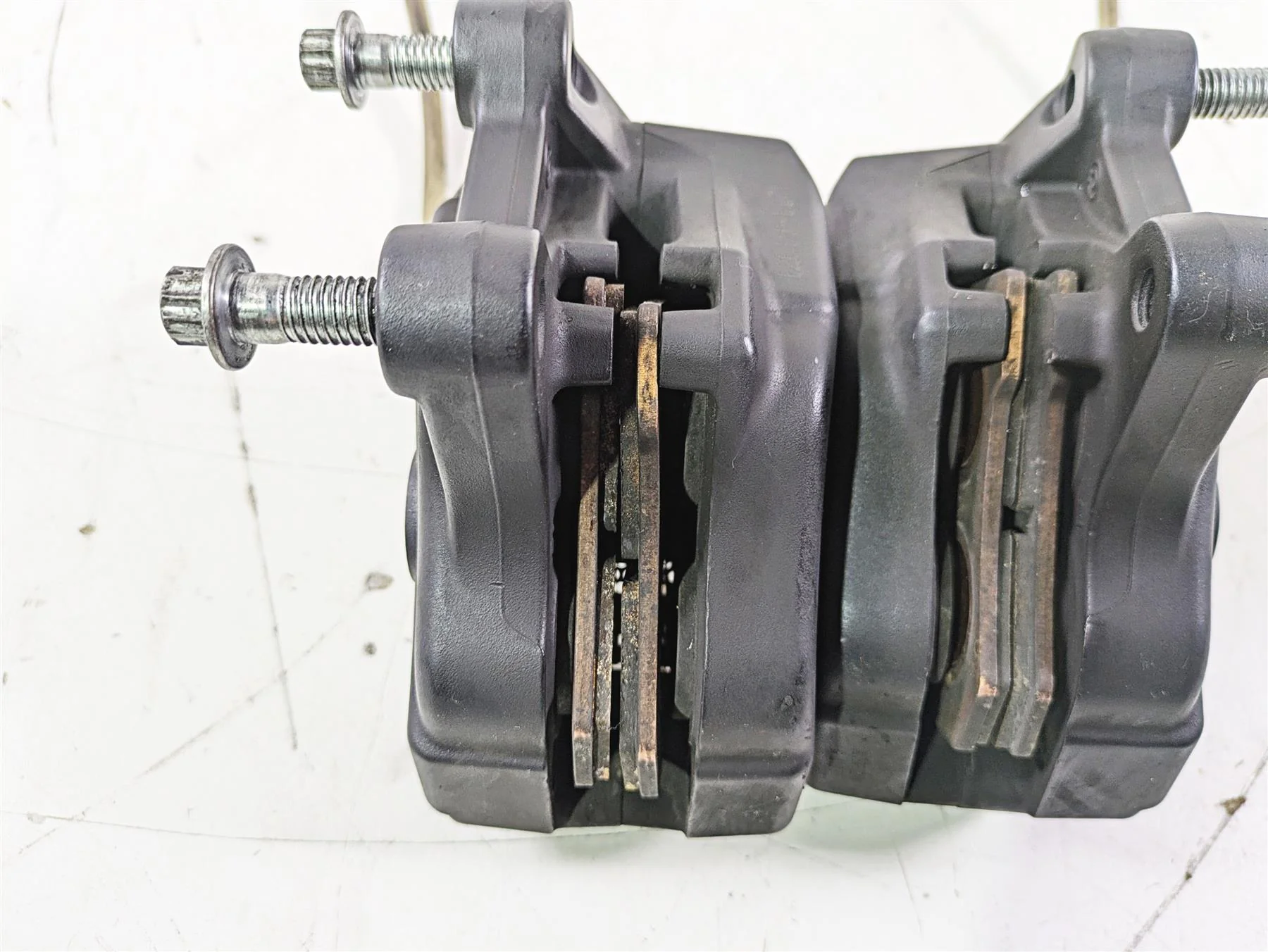 2012 Harley VRSCF Muscle V Rod Front Brembo Brake Caliper Set 44731-08 44732-08 - Image 9