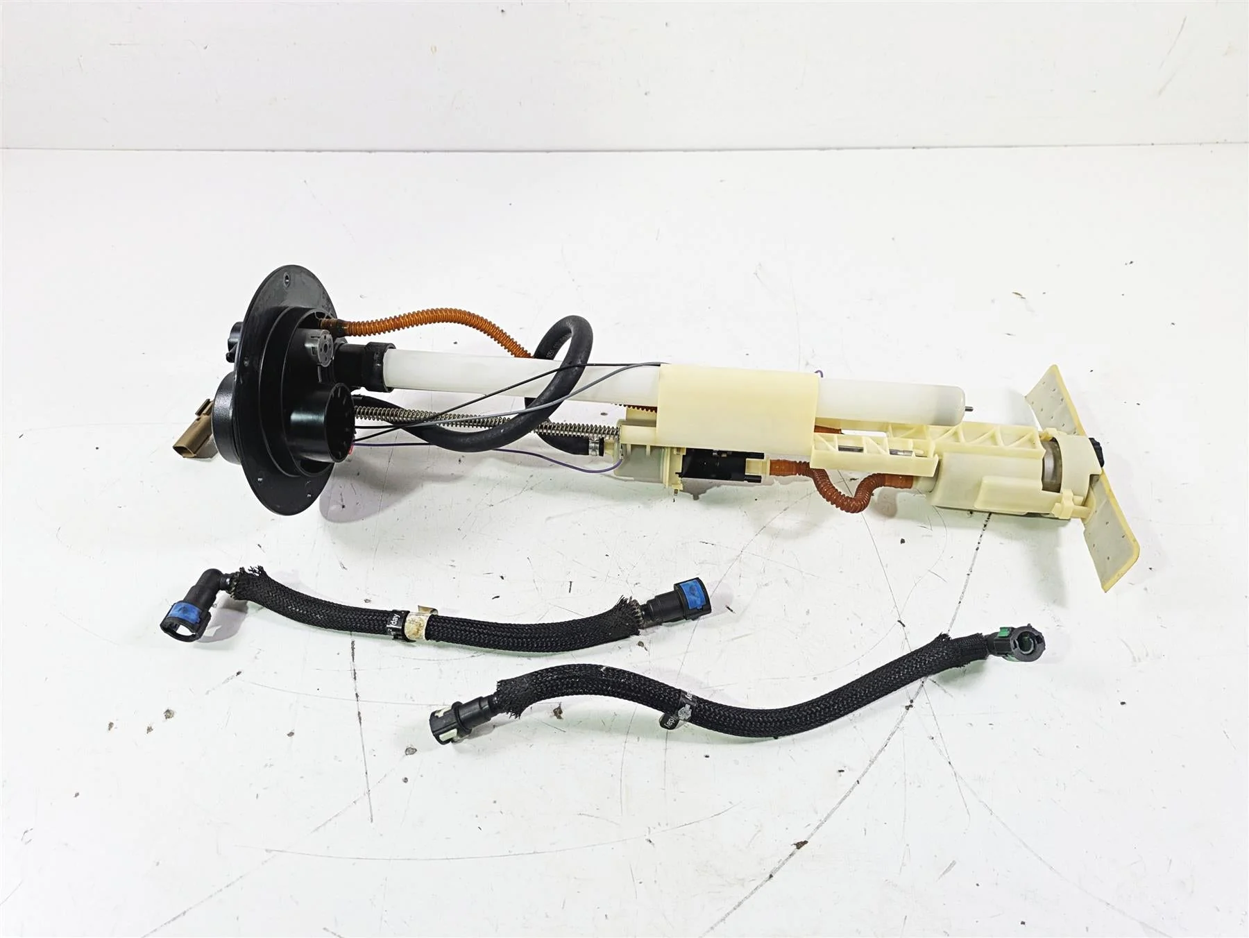 2012 Harley VRSCF Muscle V Rod Fuel Gas Petrol Pump - Tested 75310-07 75123-09