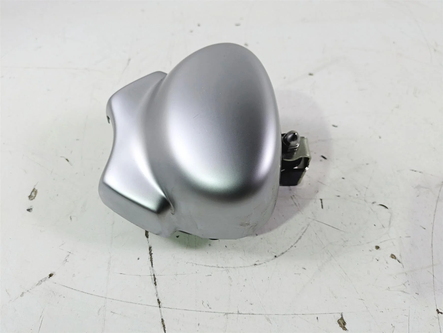 2012 Harley VRSCF Muscle V Rod Horn & Cover 69053-09 - Image 2