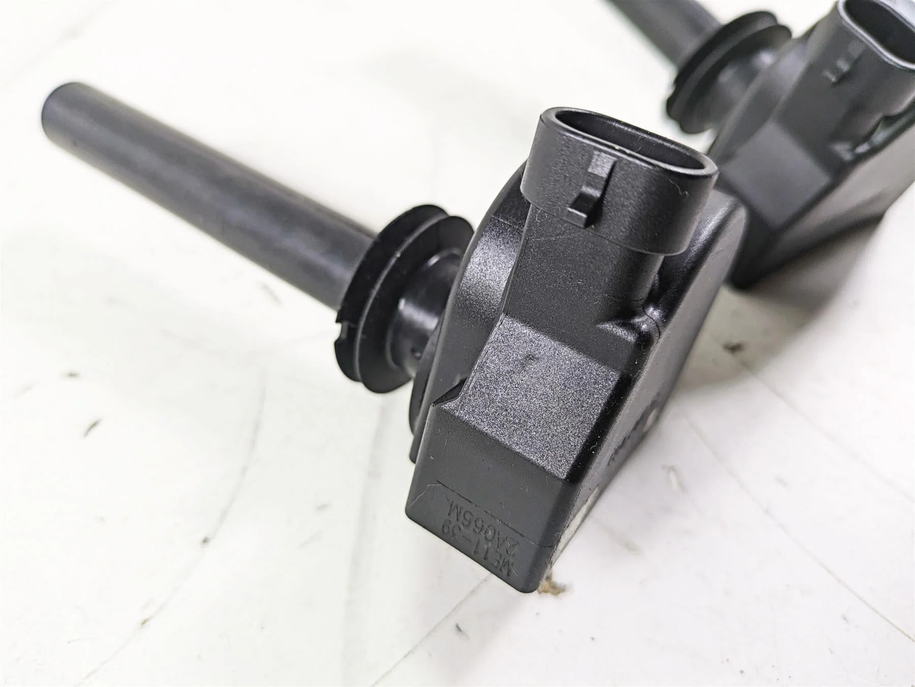 2012 Harley VRSCF Muscle V Rod Ignition Coil Stick Coil Set 32477-01A - Image 10