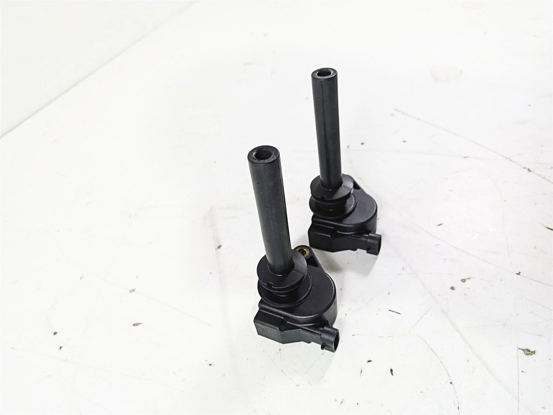 2012 Harley VRSCF Muscle V Rod Ignition Coil Stick Coil Set 32477-01A - Image 2