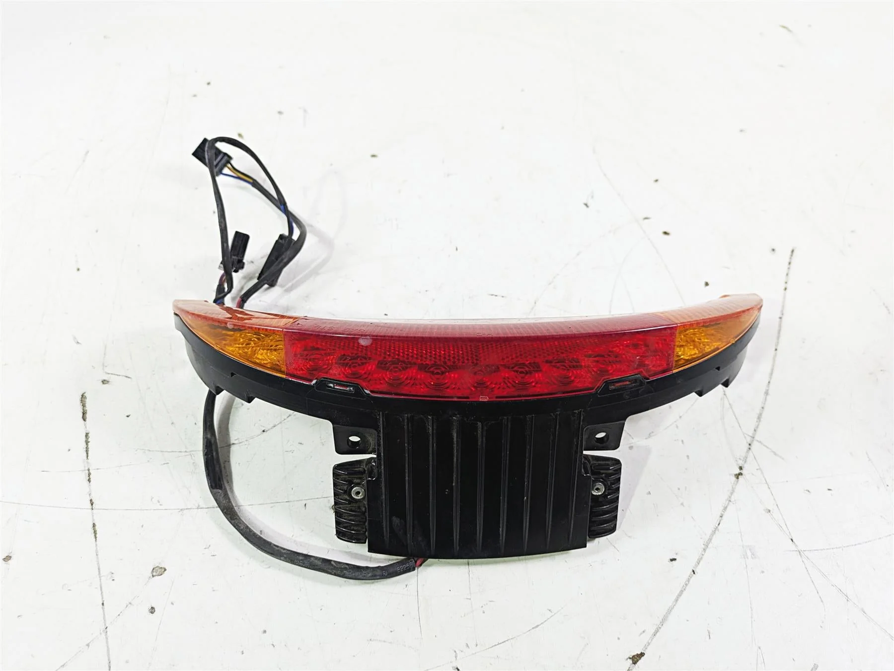 2012 Harley VRSCF Muscle V Rod Nice Taillight Turn Signal Brake Lamp 69391-09 - Image 3