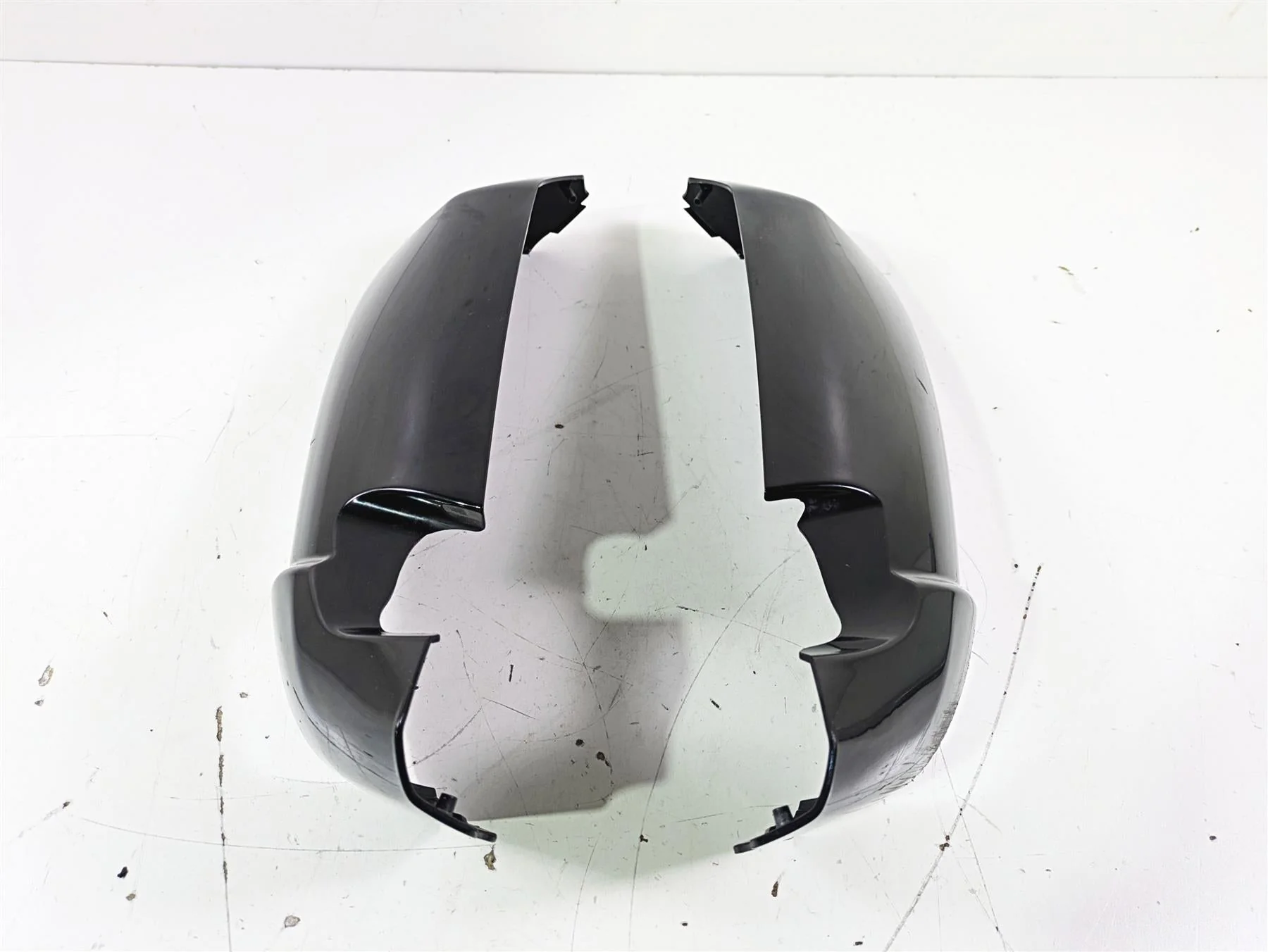 2012 Harley VRSCF Muscle V Rod Radiator Side Cover Fairing Set 26836-09 26837-09