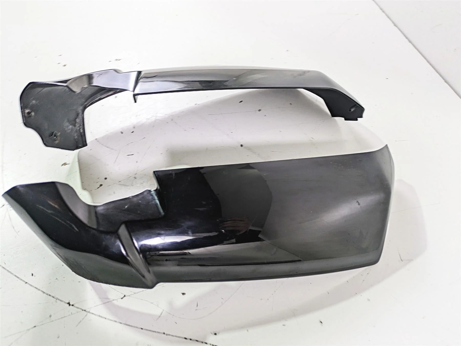 2012 Harley VRSCF Muscle V Rod Radiator Side Cover Fairing Set 26836-09 26837-09 - Image 3